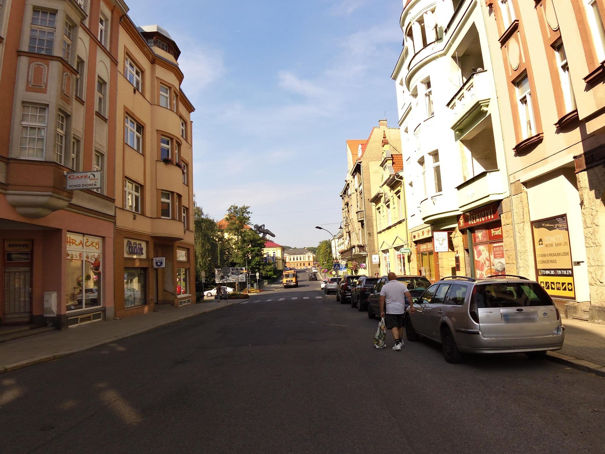 Street view near Ubytování U Dlasků, Varnsdorf — © fell3 (CC BY-SA · Mapillary)