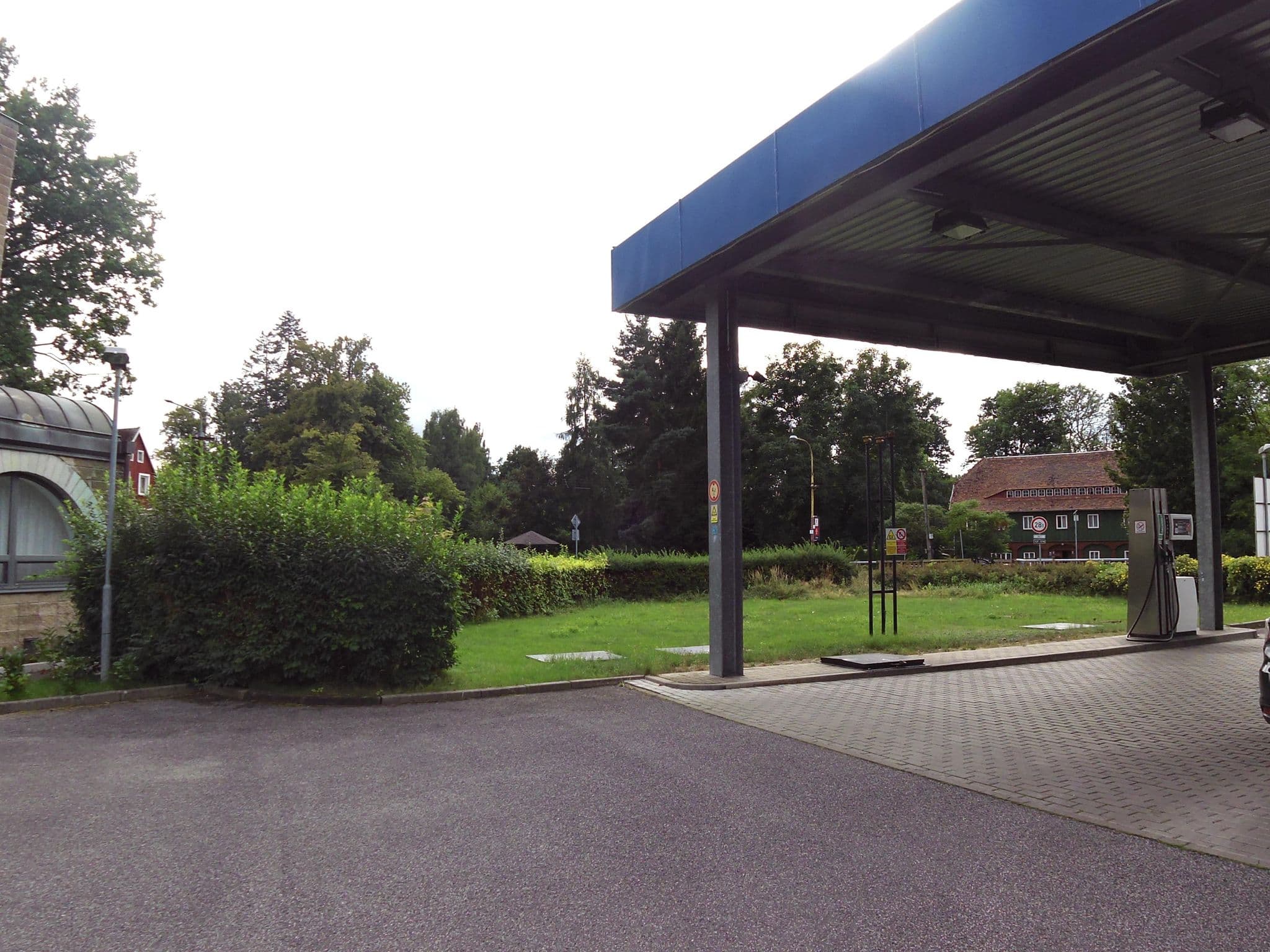 Street view near Hotel Varnsdorf, Varnsdorf — © fell3 (CC BY-SA · Mapillary)