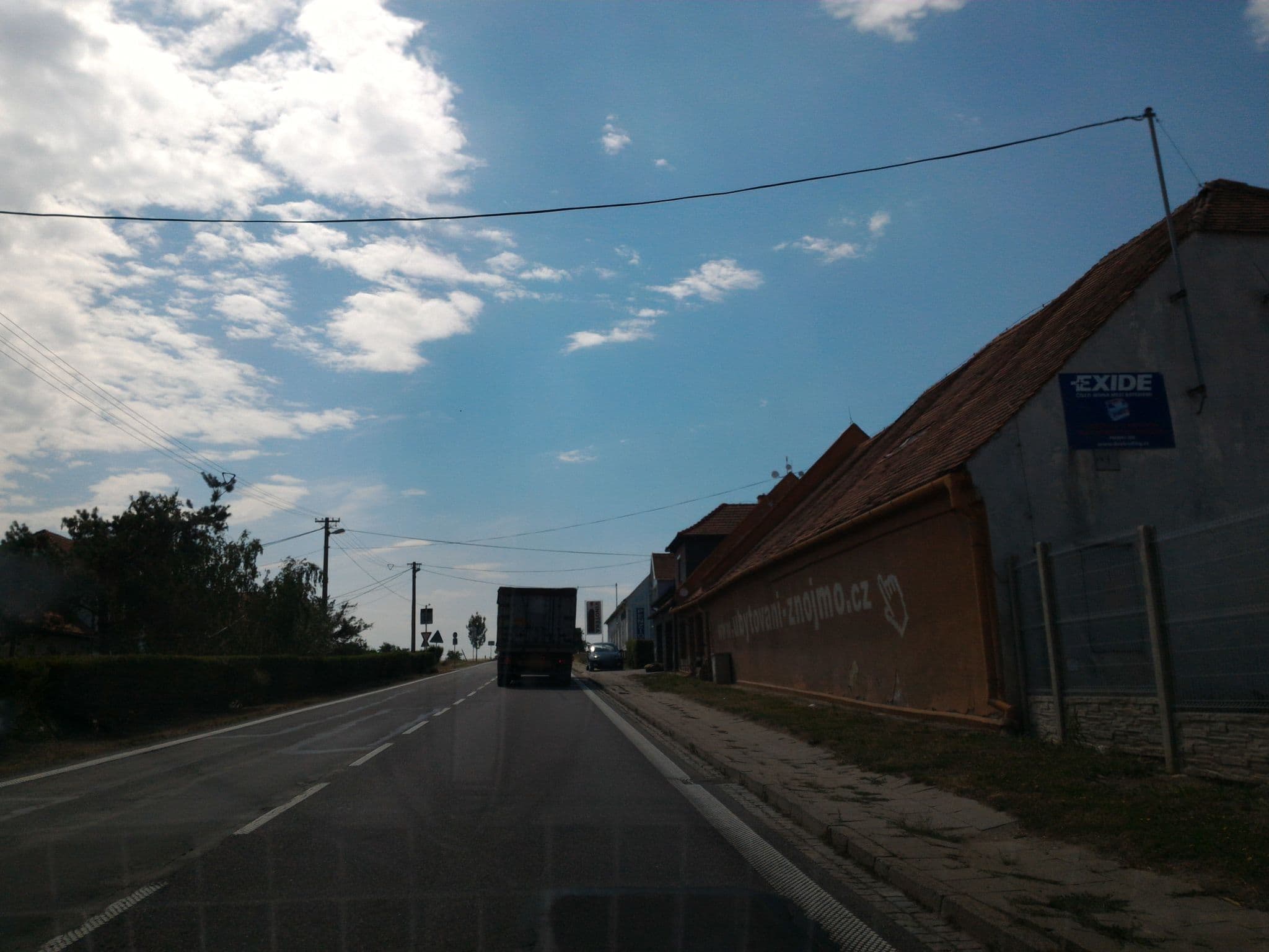 Street view near M Penzion, Únanov — © fell3 (CC BY-SA · Mapillary)