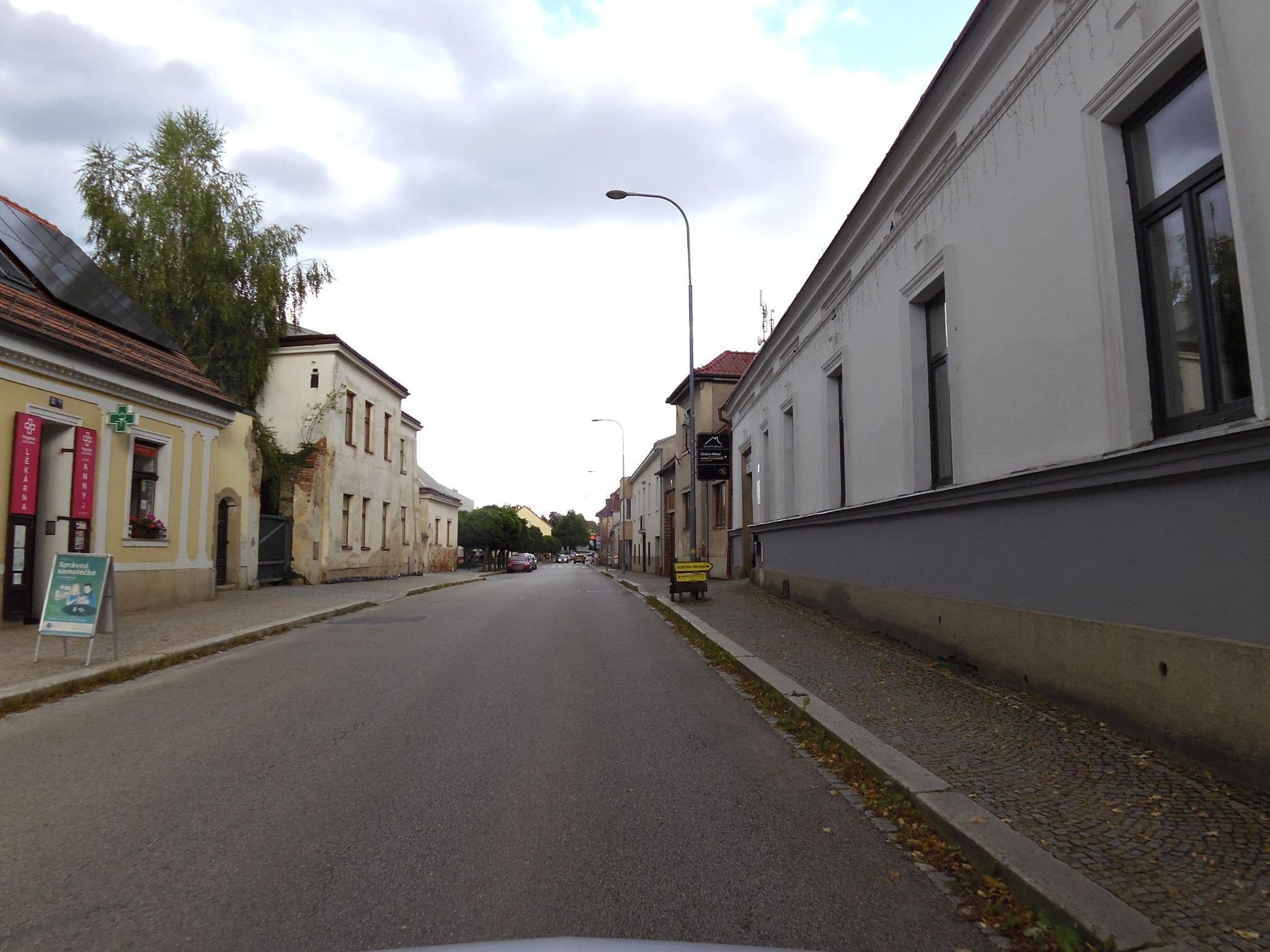 Street view near Turistická ubytovna KČT, Telč — © fell3 (CC BY-SA · Mapillary)
