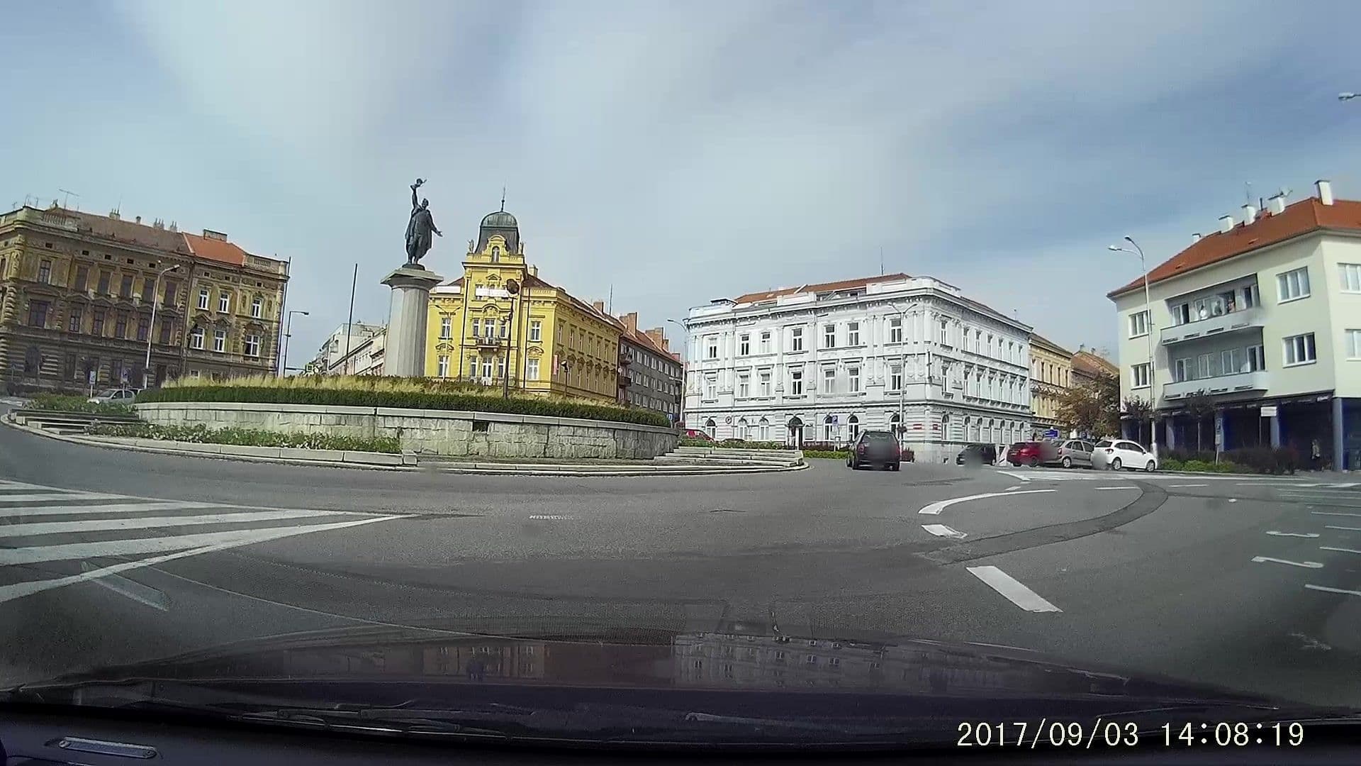 Street view near Mariel Hotel, Znojmo — © dasza (CC BY-SA · Mapillary)