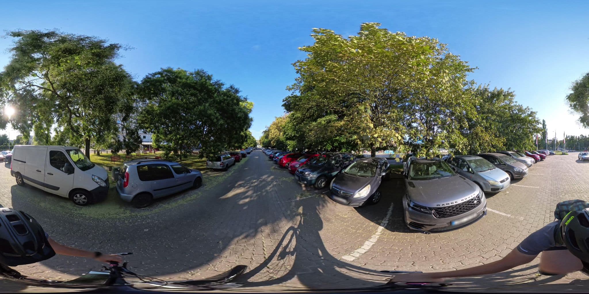 Street view near Hotel Bobycentrum, Brno — © DNL852 (CC BY-SA · Mapillary)