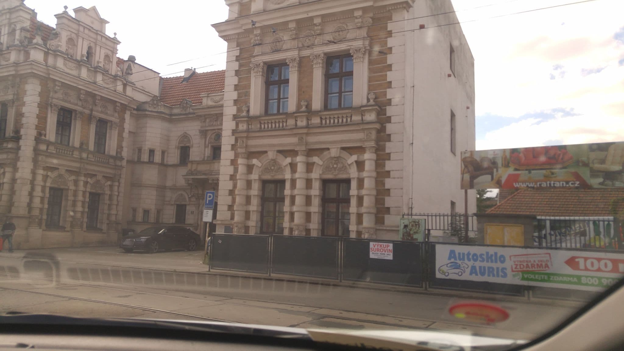 Street view near Ubytovani Nove Semilasso, Královo Pole — © xsuchy (CC BY-SA · Mapillary)