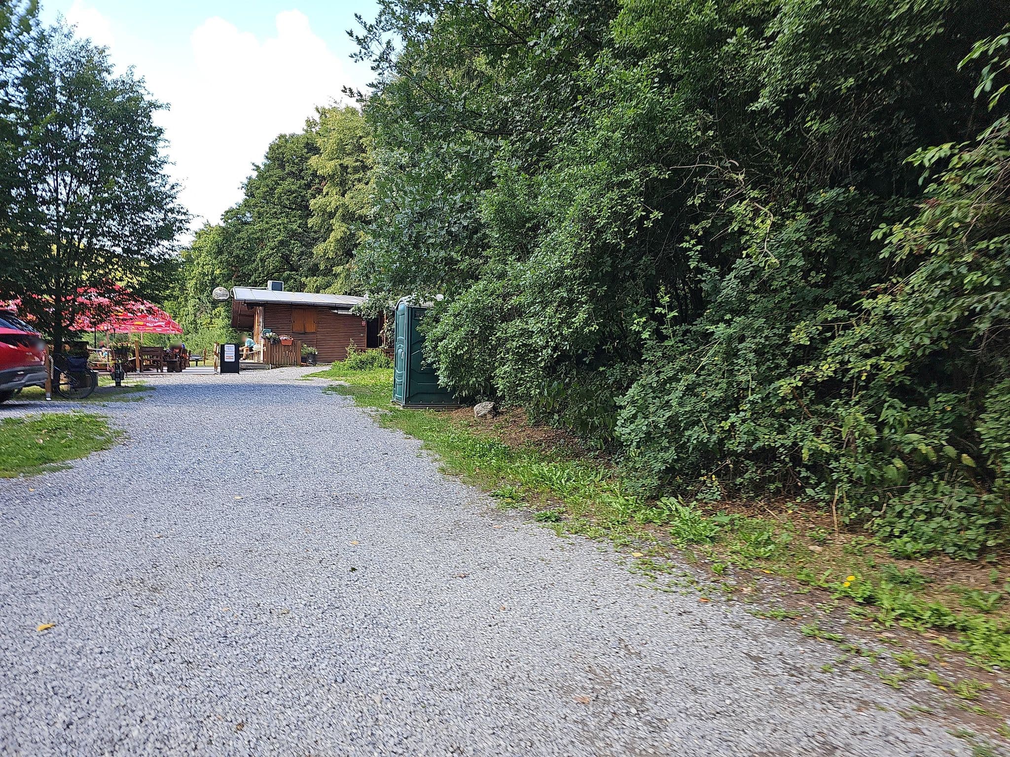 Street view near Tábořiště Hádek, Ochoz u Brna — © DmitTrix (CC BY-SA · Mapillary)