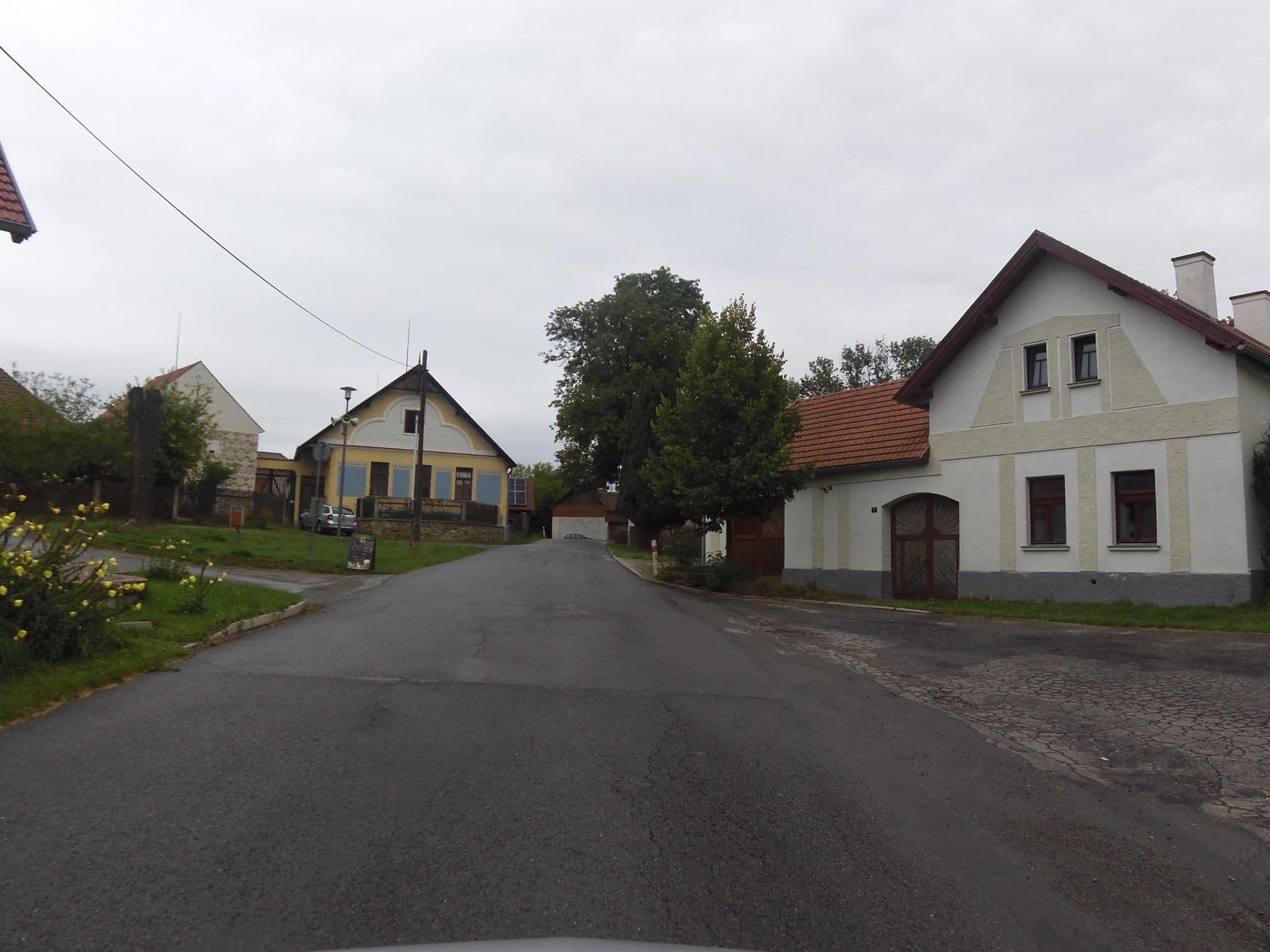 Street view near penzion okamžik, Nová Cerekev — © fell3 (CC BY-SA · Mapillary)