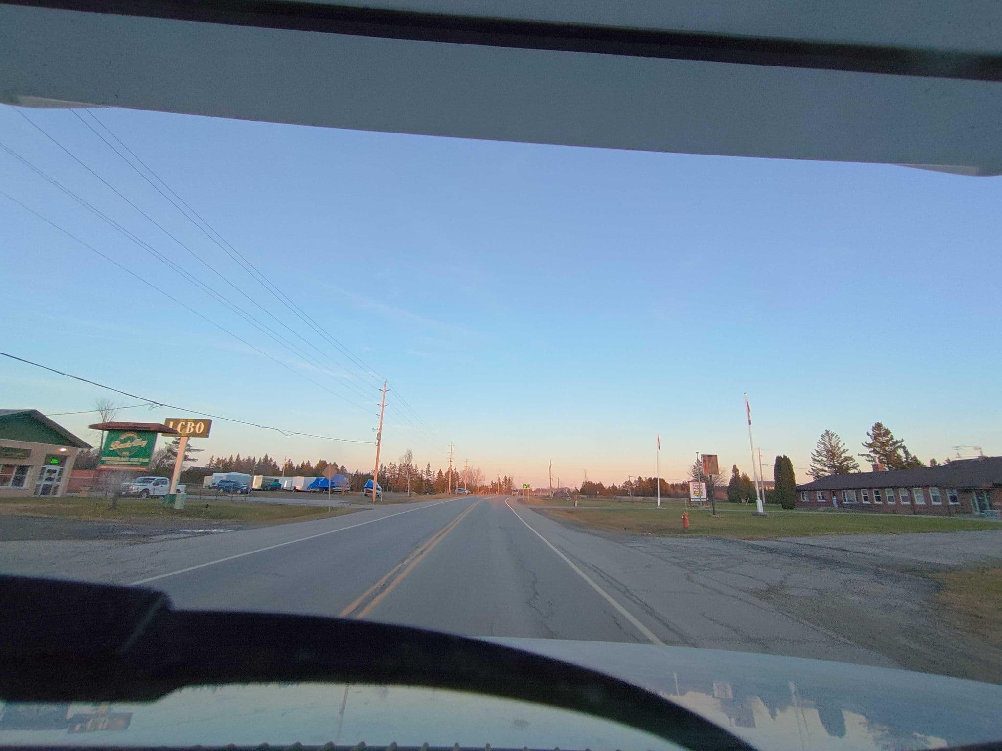 Street view near Emo Inn, Emo — © kibour (CC BY-SA · Mapillary)