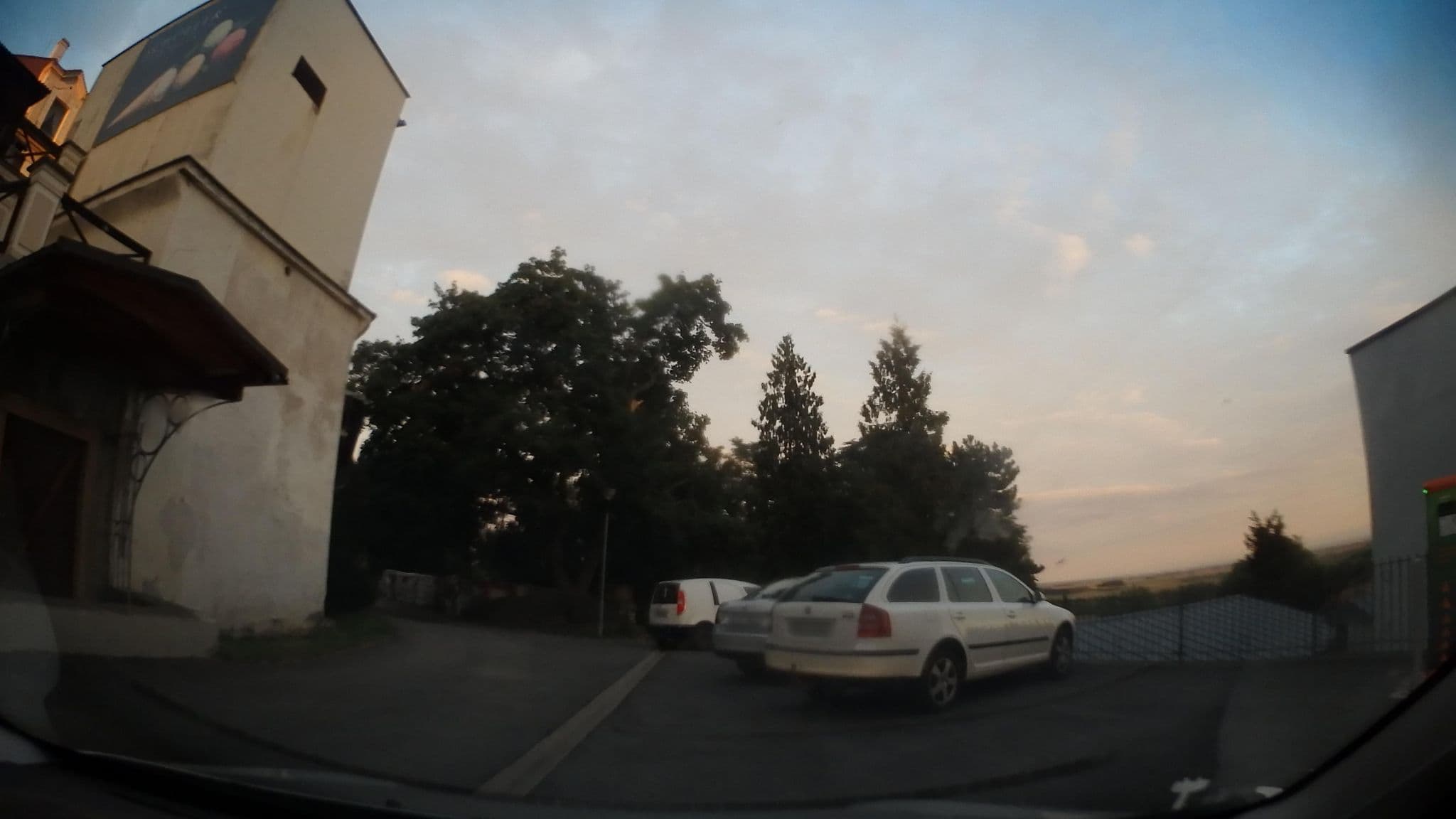 Street view near Loucen Castle, Loučeň — © jakuje (CC BY-SA · Mapillary)
