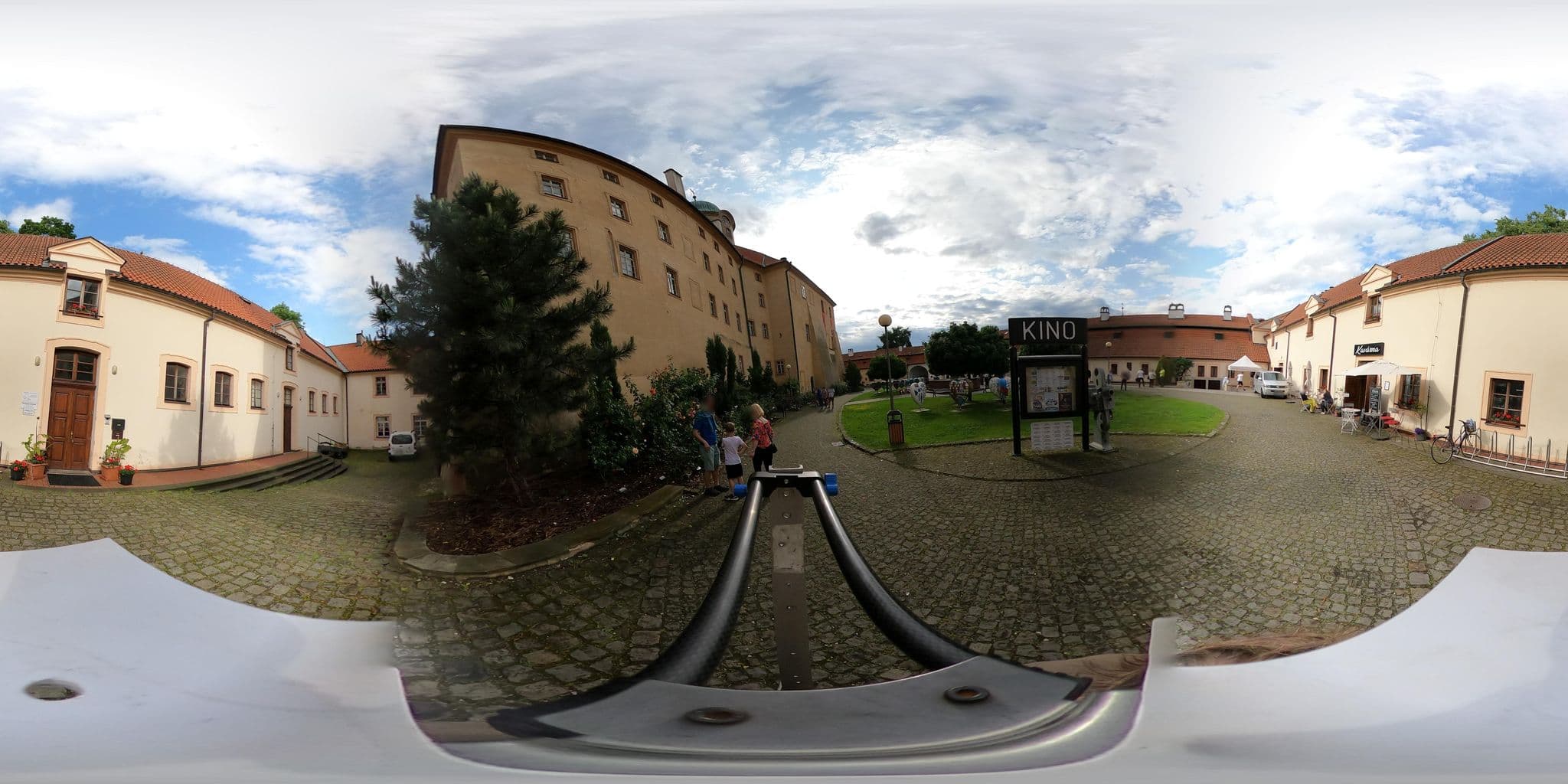 Street view near Recepce Školniho hotelu Junior, Poděbrady — © wegavision (CC BY-SA · Mapillary)