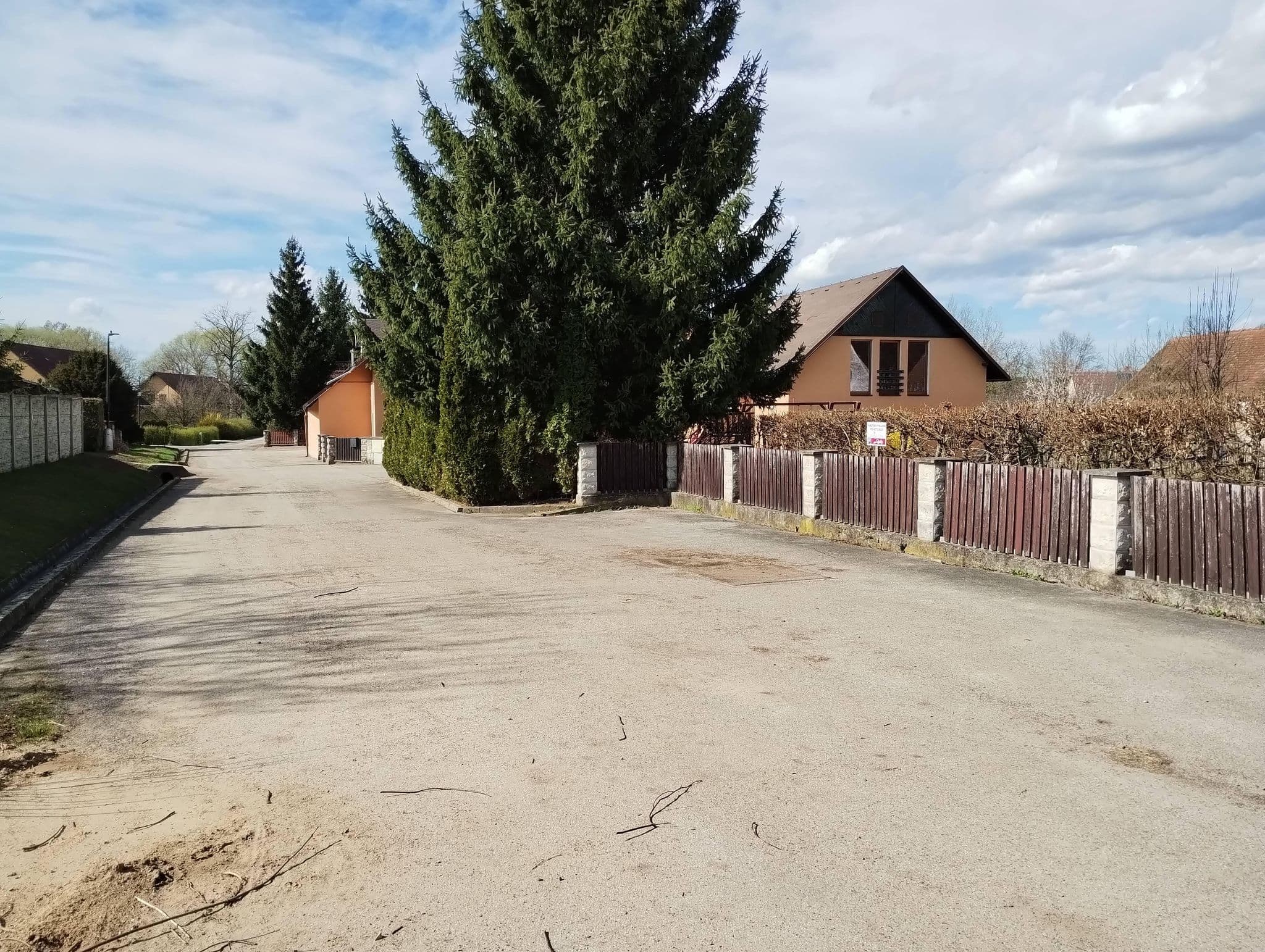 Street view near Penzion Slunný dvůr, Dobruška — © frfole (CC BY-SA · Mapillary)