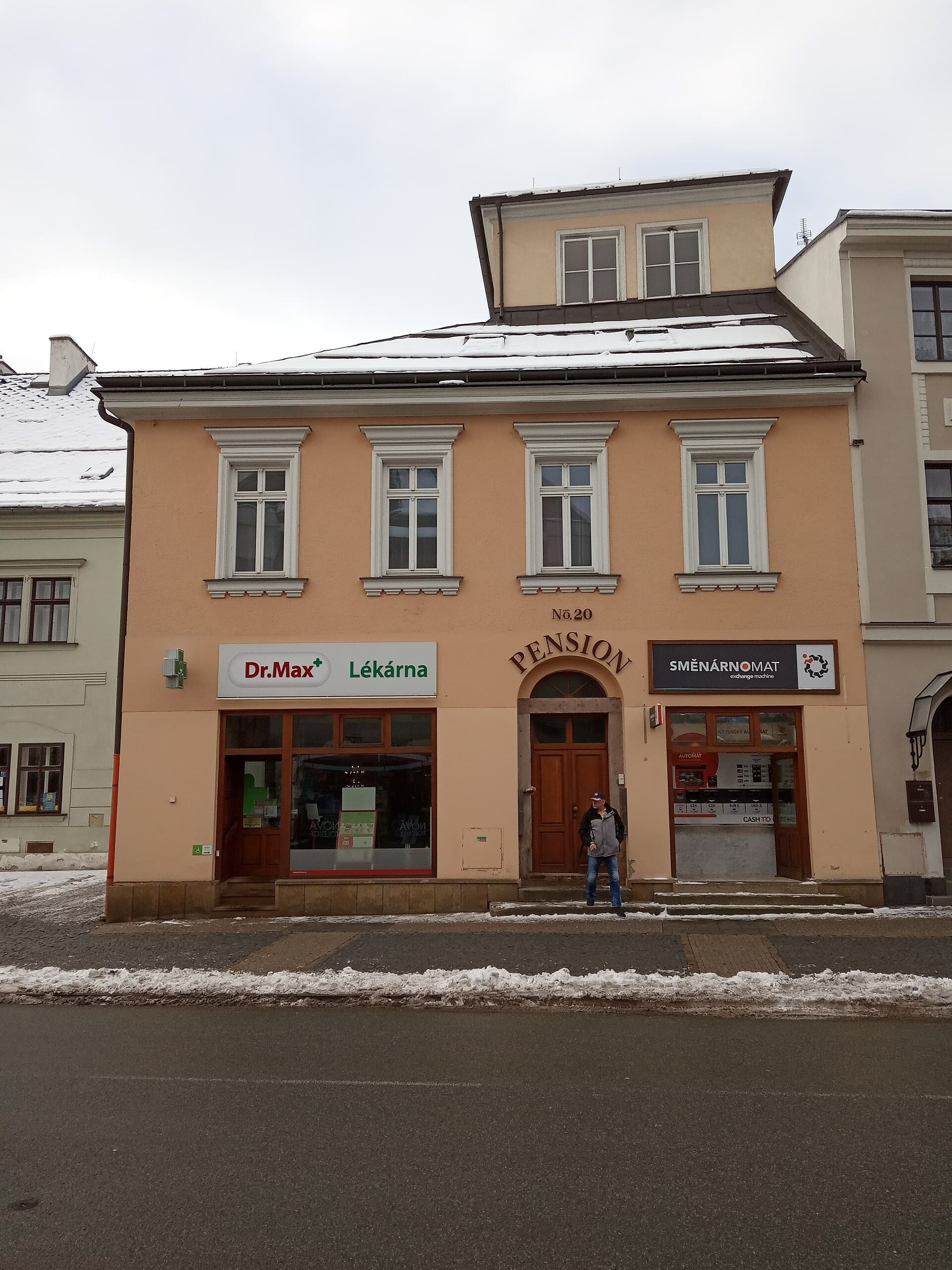 Pension No. 20 (via Wikimedia Commons, CC BY-SA 4.0)