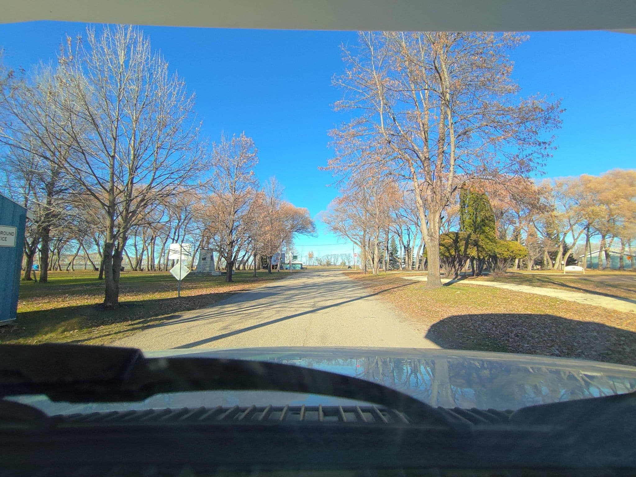 Street view near Williams RV Park and Campground, Neepawa — © kibour (CC BY-SA · Mapillary)