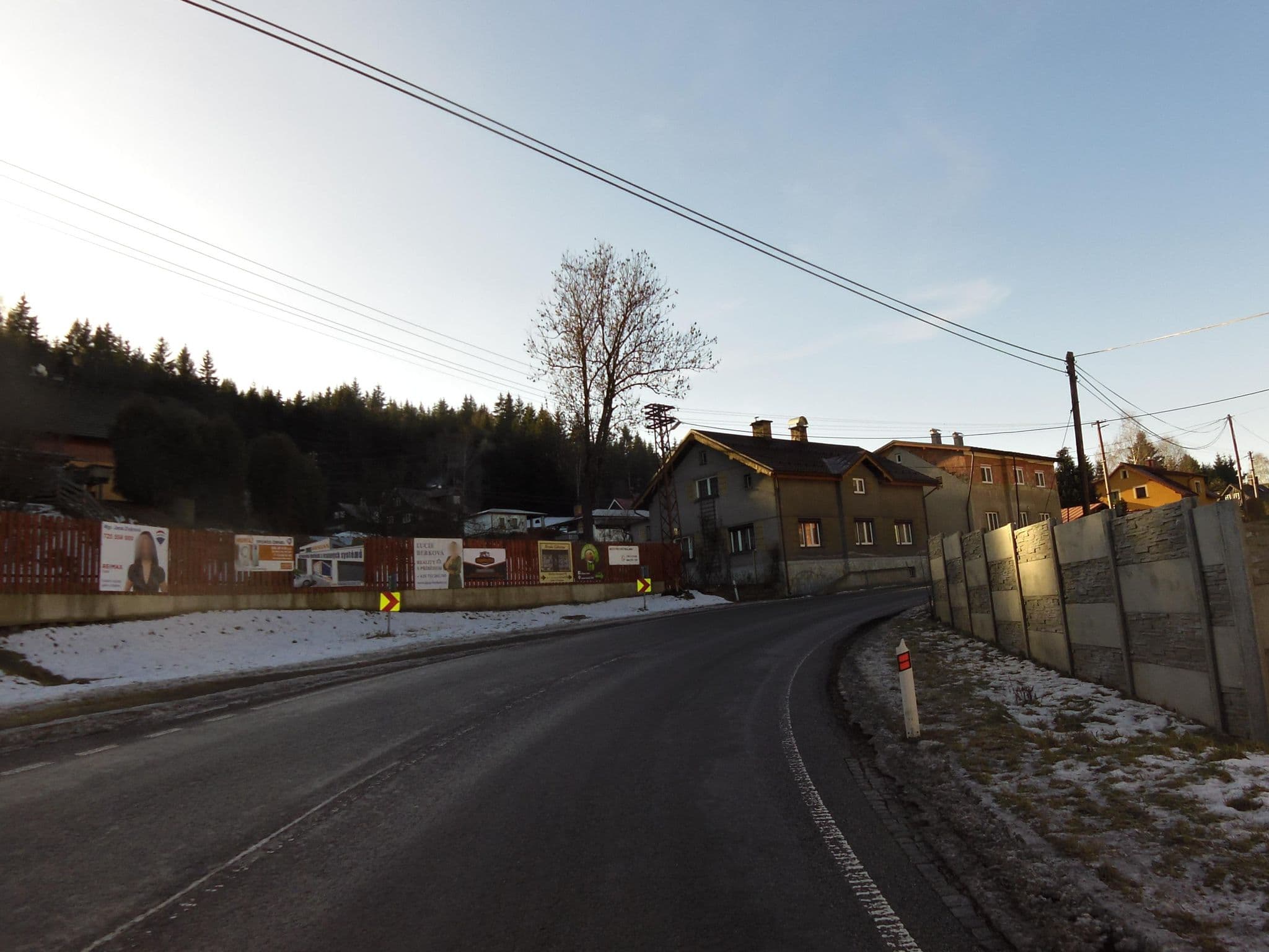 Street view near Hotel Roubenka, Smržovka — © fell3 (CC BY-SA · Mapillary)