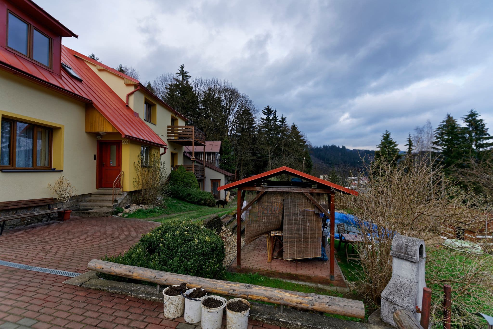 Street view near Jana Ulrichová, Jablonec nad Jizerou — © txllxt (CC BY-SA · Mapillary)