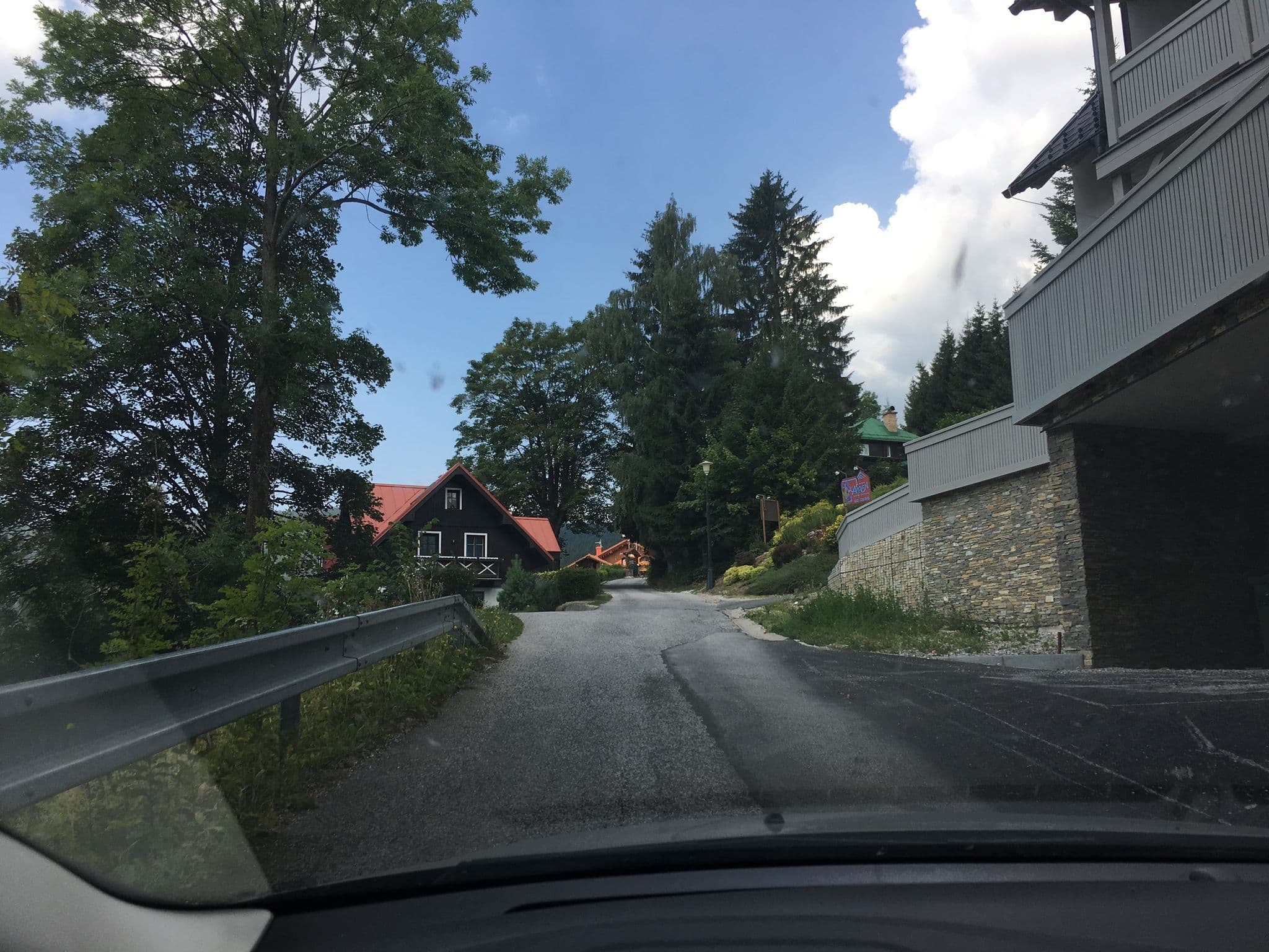 Street view near Bedrichov Homestay Spindleruv Mlyn, Špindlerův Mlýn — © bejotel (CC BY-SA · Mapillary)