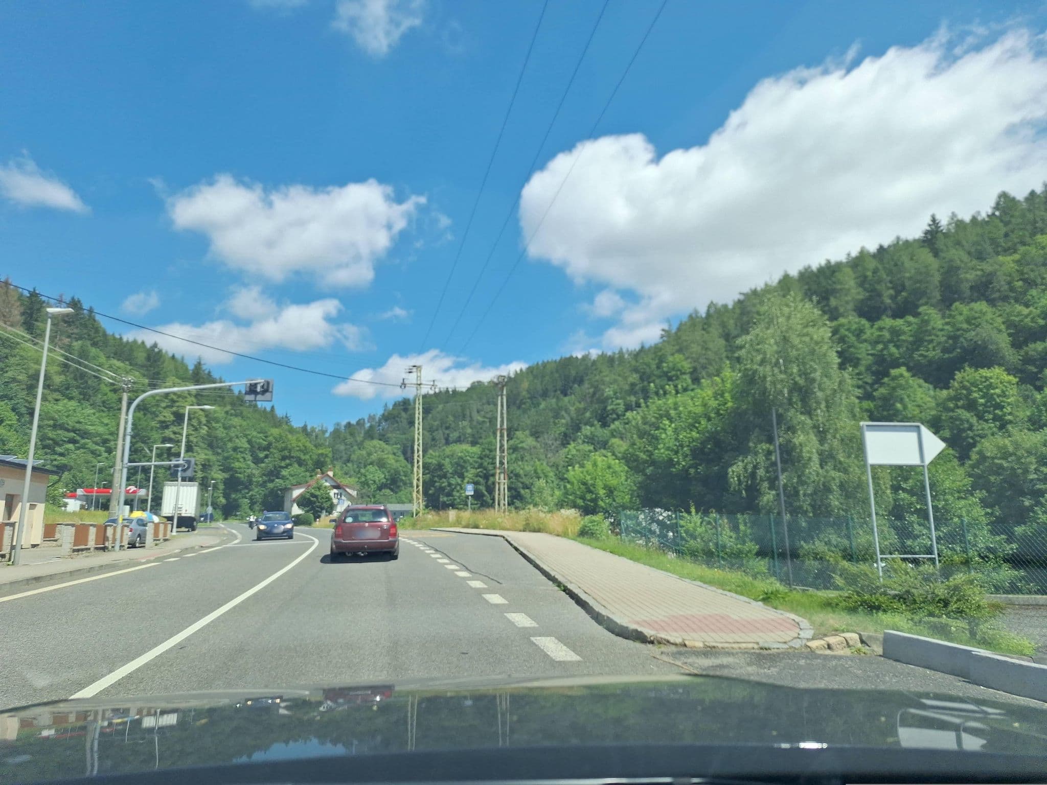 Street view near Garden Hotel Stary Mlyn, Železný Brod — © gob (CC BY-SA · Mapillary)
