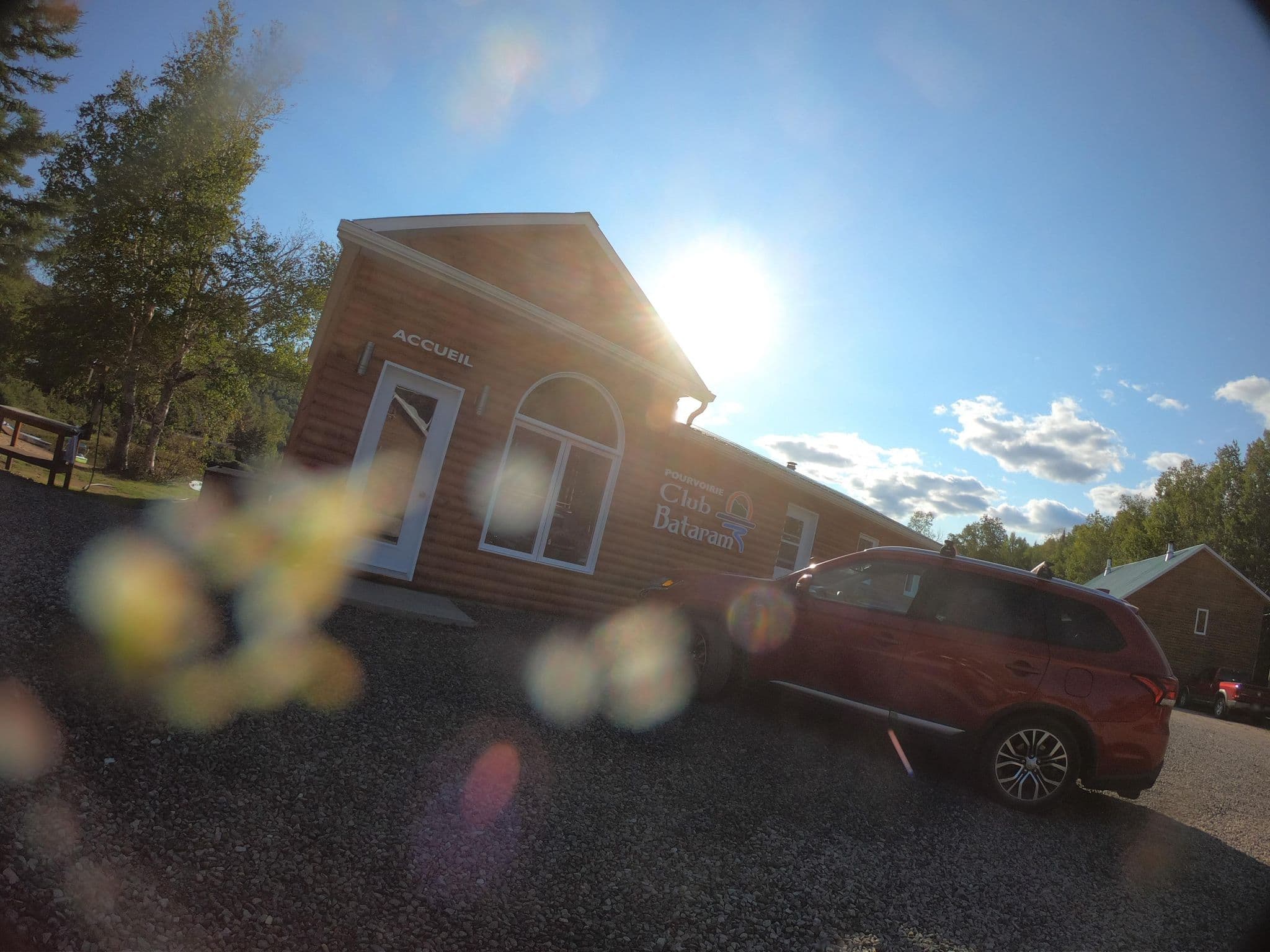 Street view near Pourvoirie Du Club Bataram, Saint-Siméon — © pfbreton (CC BY-SA · Mapillary)