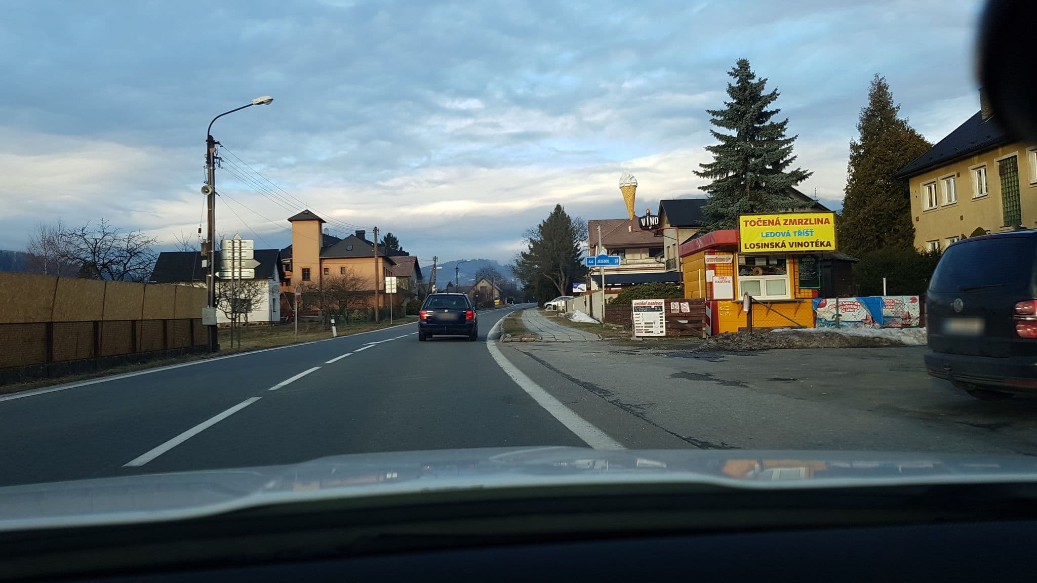 Street view near Pension Fialka, Velké Losiny — © richardc (CC BY-SA · Mapillary)