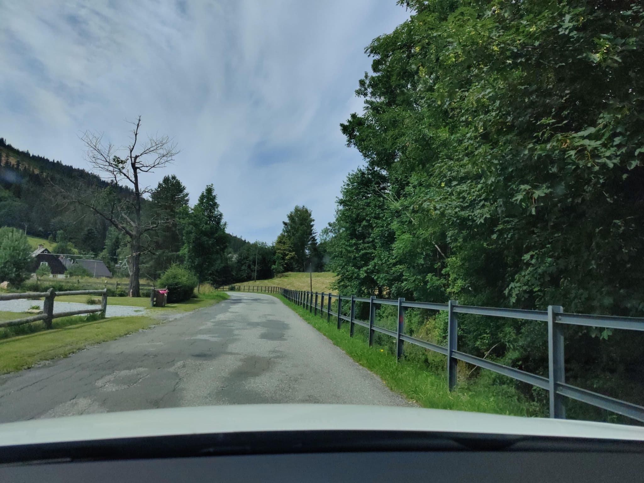 Street view near Chalupa Na Pohodu, Zlaté Hory — © tr4sk (CC BY-SA · Mapillary)
