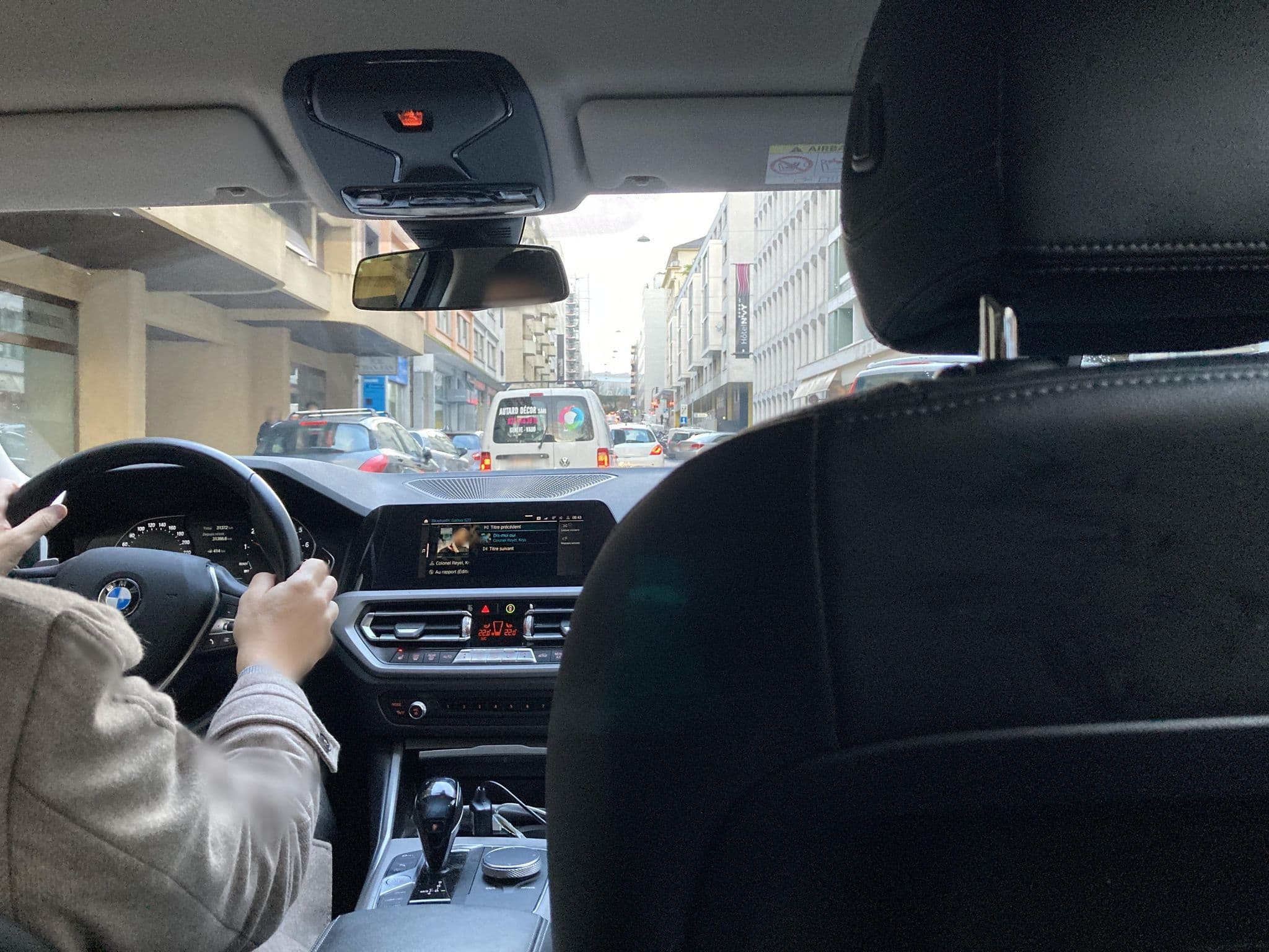 Street view near Jugendherberge Genf, Geneva — © Pervenches777 (CC BY-SA · Mapillary)