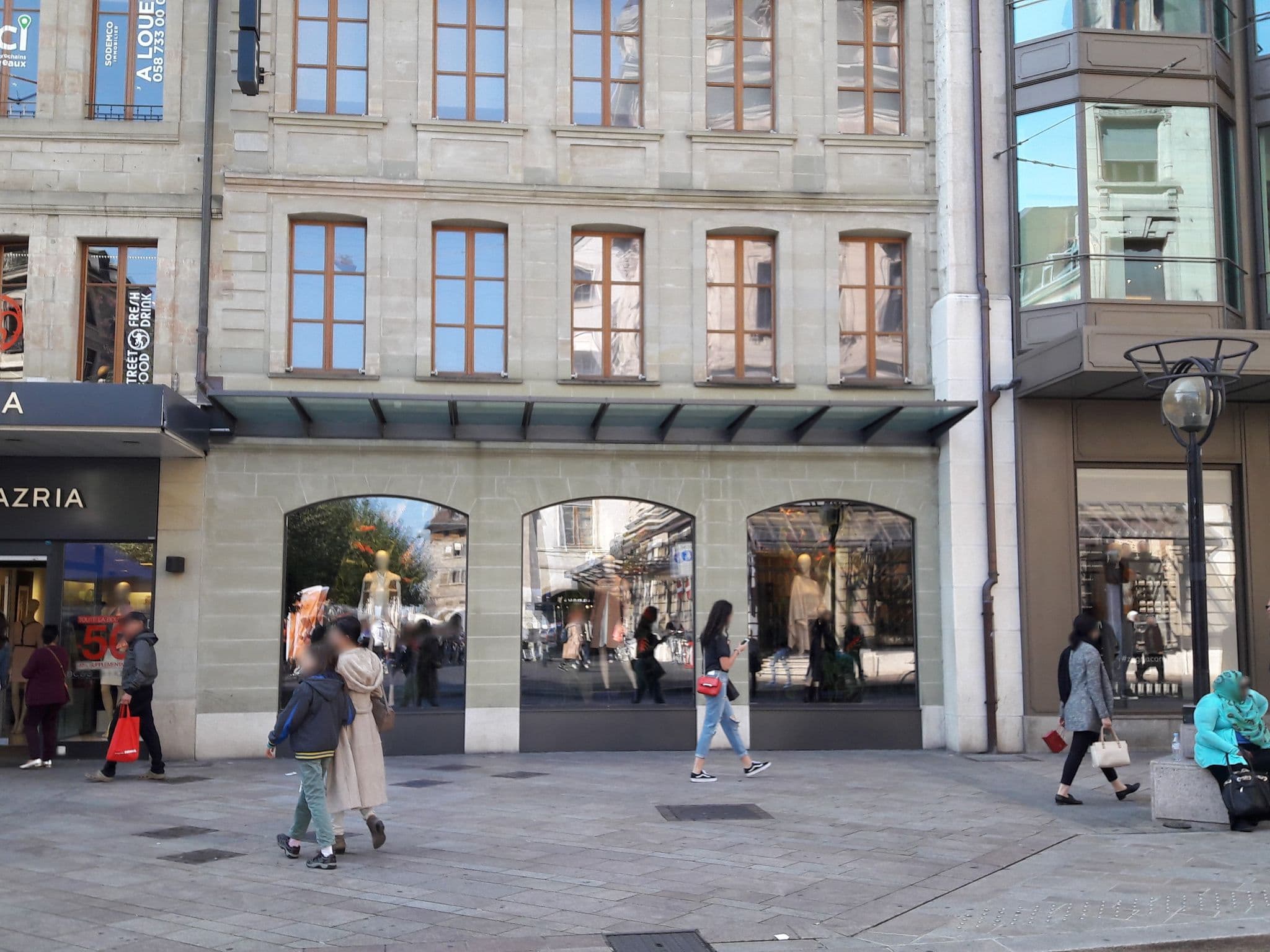 Street view near CitizenM Geneva Centre, Geneva — © rebootnow (CC BY-SA · Mapillary)
