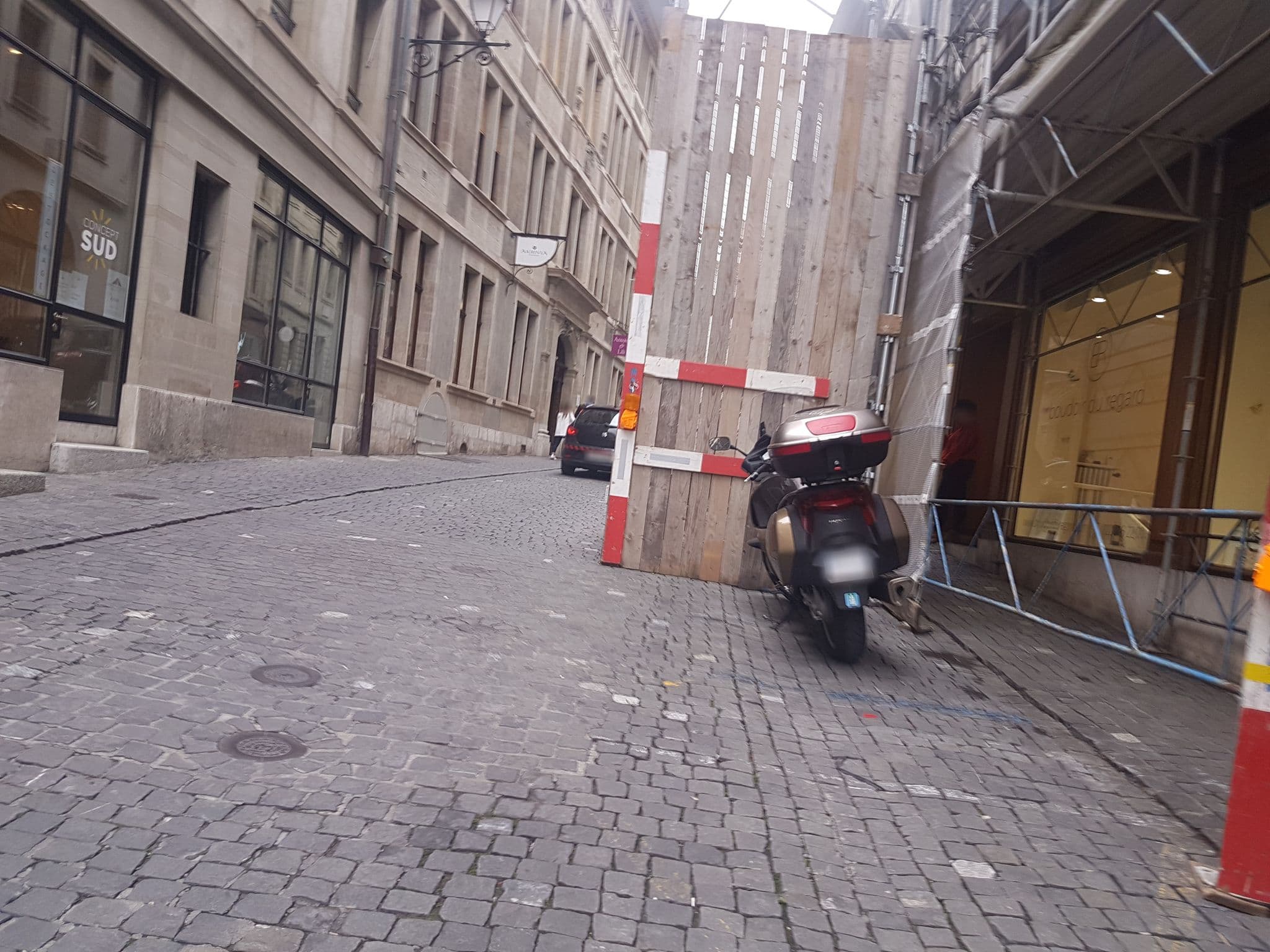 Street view near Granges Apartment, Geneva — © changchun1 (CC BY-SA · Mapillary)