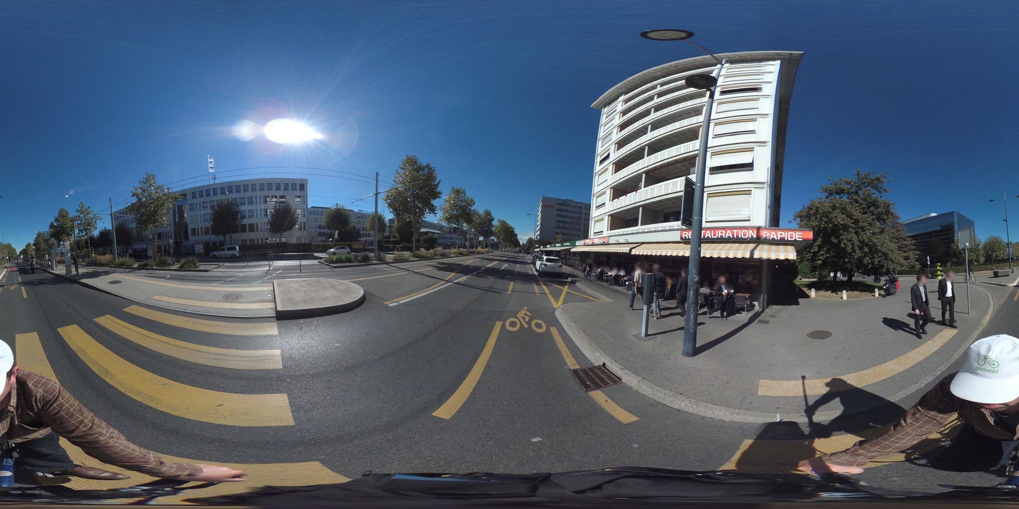Street view near Fondation de prévoyance AVITEX, Lancy — © geovelo (CC BY-SA · Mapillary)