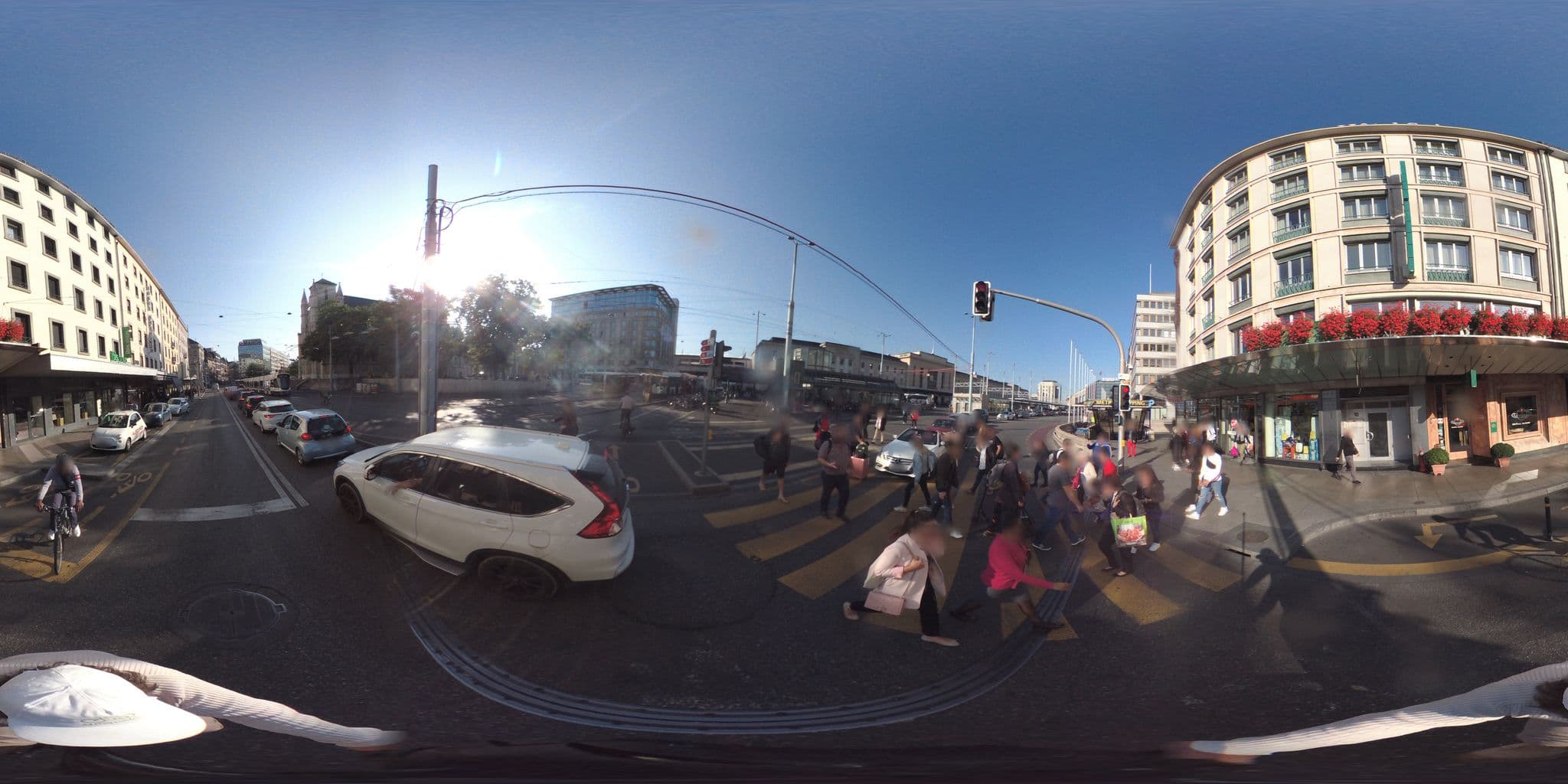 Street view near ibis Styles Geneva Station, Geneva — © geovelo (CC BY-SA · Mapillary)