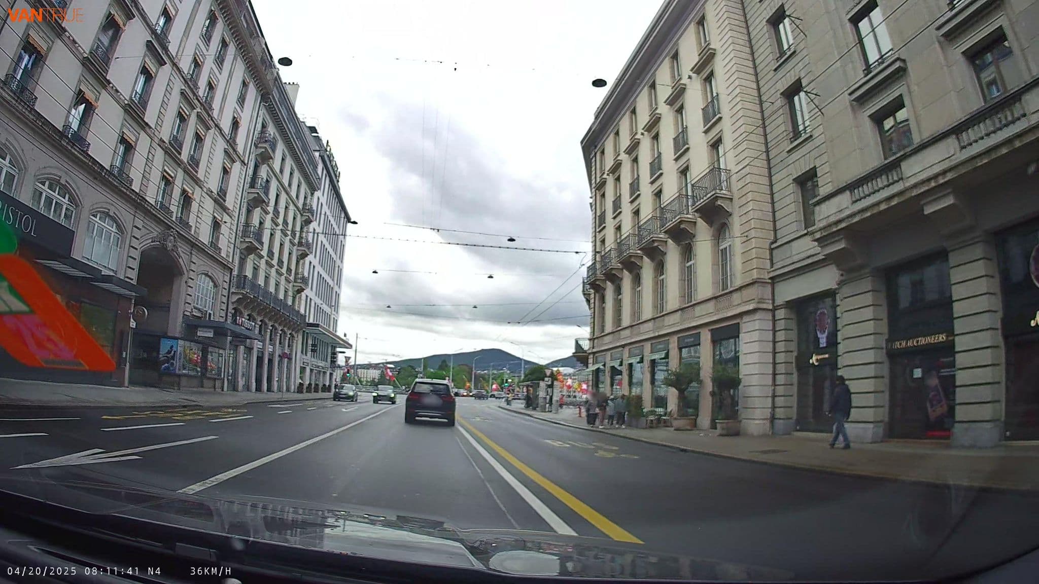 Street view near Hotel Bristol Geneva, Geneva — © fcignat (CC BY-SA · Mapillary)