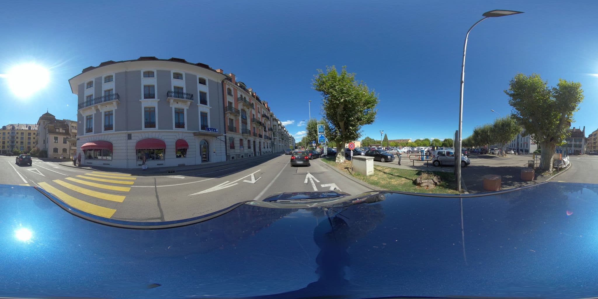 Street view near Best Western Hotel des Alpes, Nyon — © hkdvd (CC BY-SA · Mapillary)
