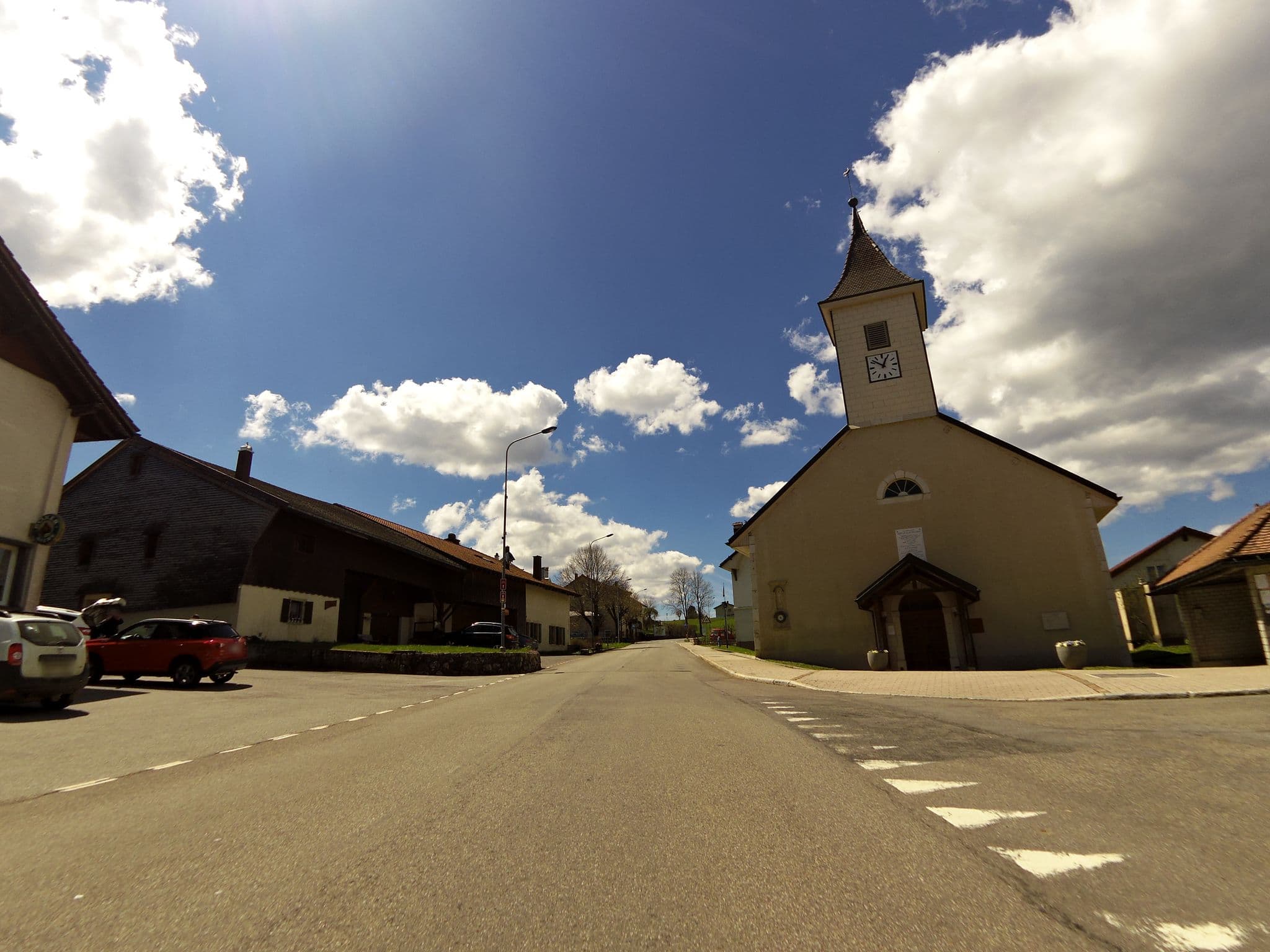 Street view near Hôtel Restaurant du Cygne, Vallorbe — © likesopenstreetmap (CC BY-SA · Mapillary)