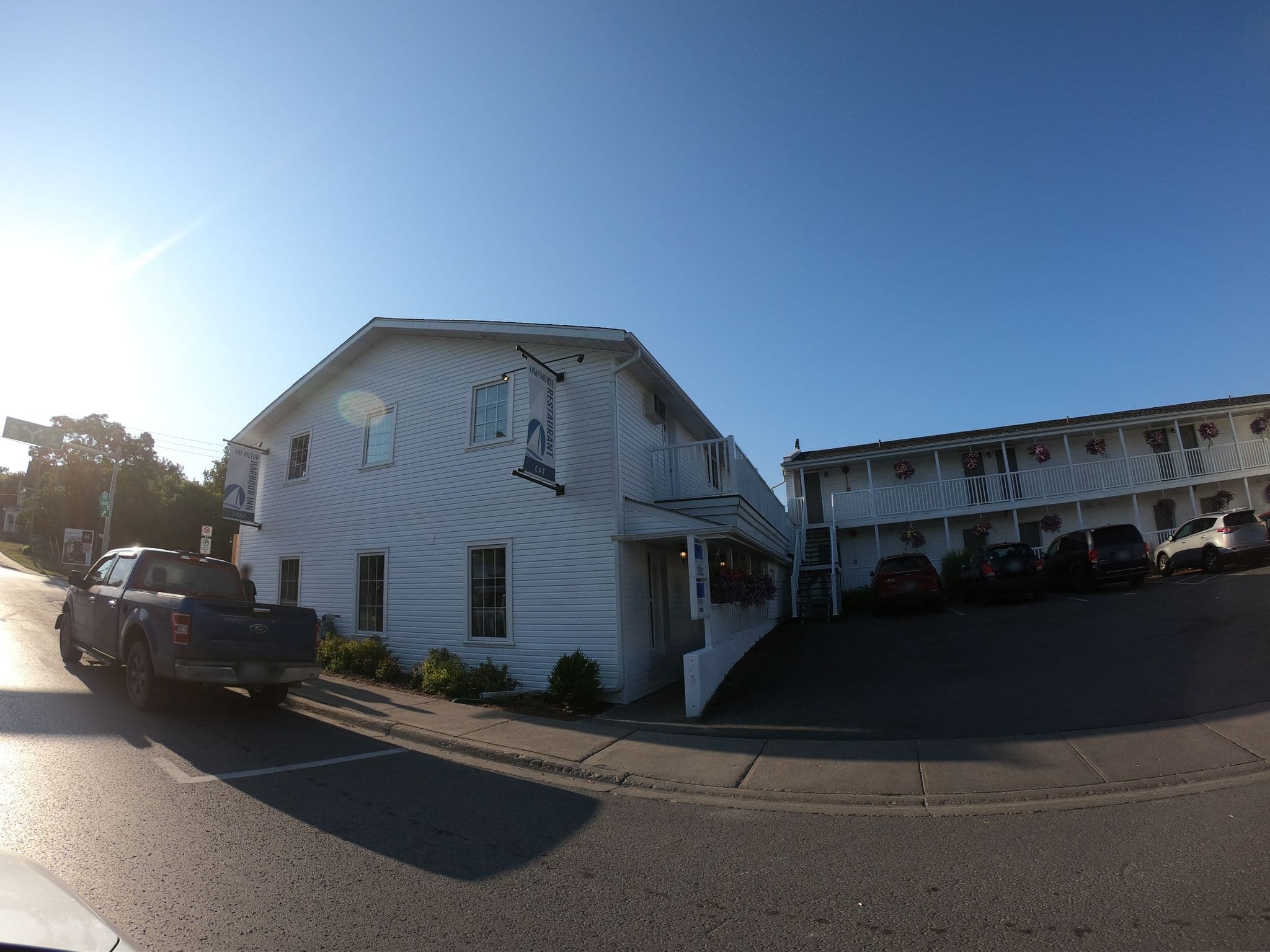 Street view near The Picton Harbour Inn, Picton — © zzptichka (CC BY-SA · Mapillary)