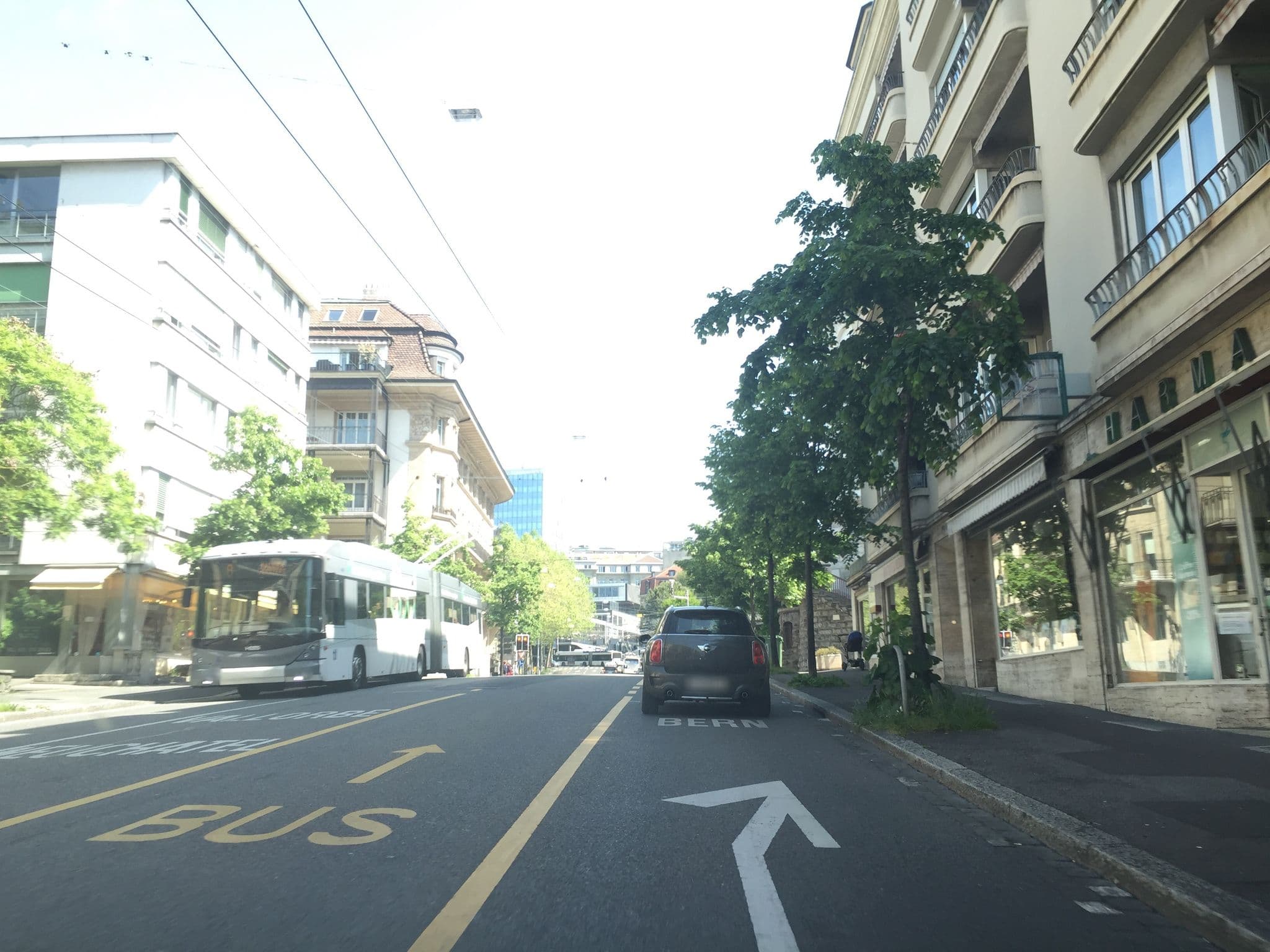 Street view near Jacqueline Huguenin, Lausanne — © sburlot (CC BY-SA · Mapillary)