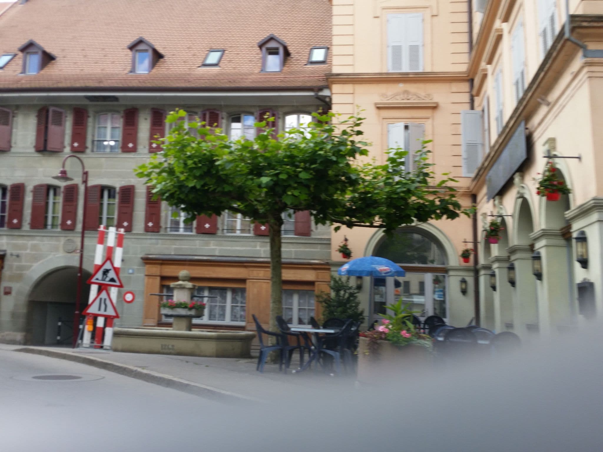 Street view near Restaurant Café du Pont, Moudon — © keigan (CC BY-SA · Mapillary)