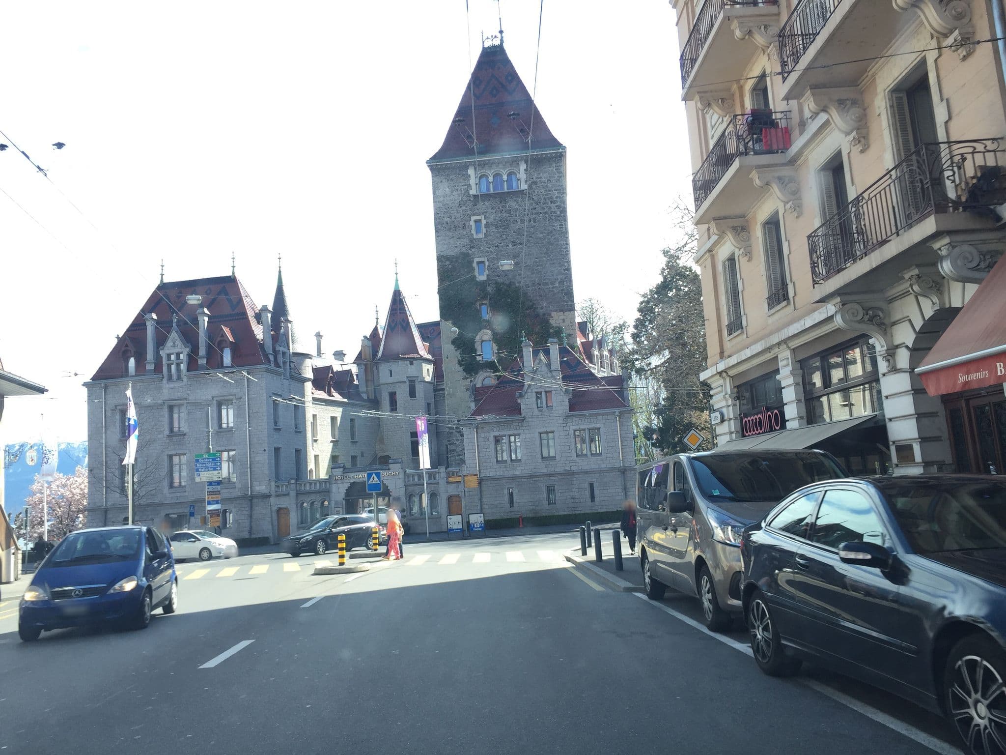 Street view near Chaussures Ouchy, Lausanne — © sburlot (CC BY-SA · Mapillary)