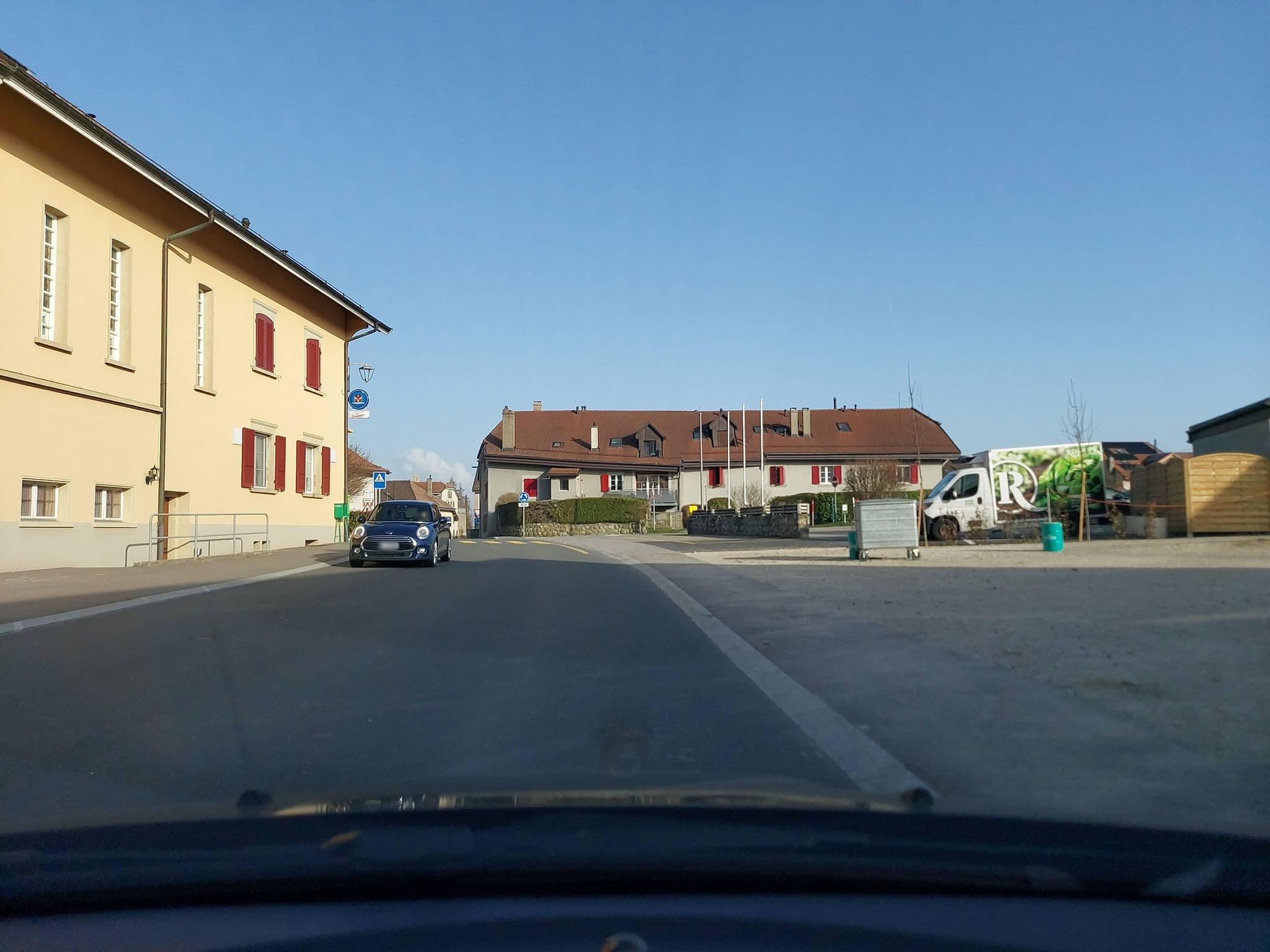 Street view near Auberge de Ballens, Bière — © Maximilien (CC BY-SA · Mapillary)