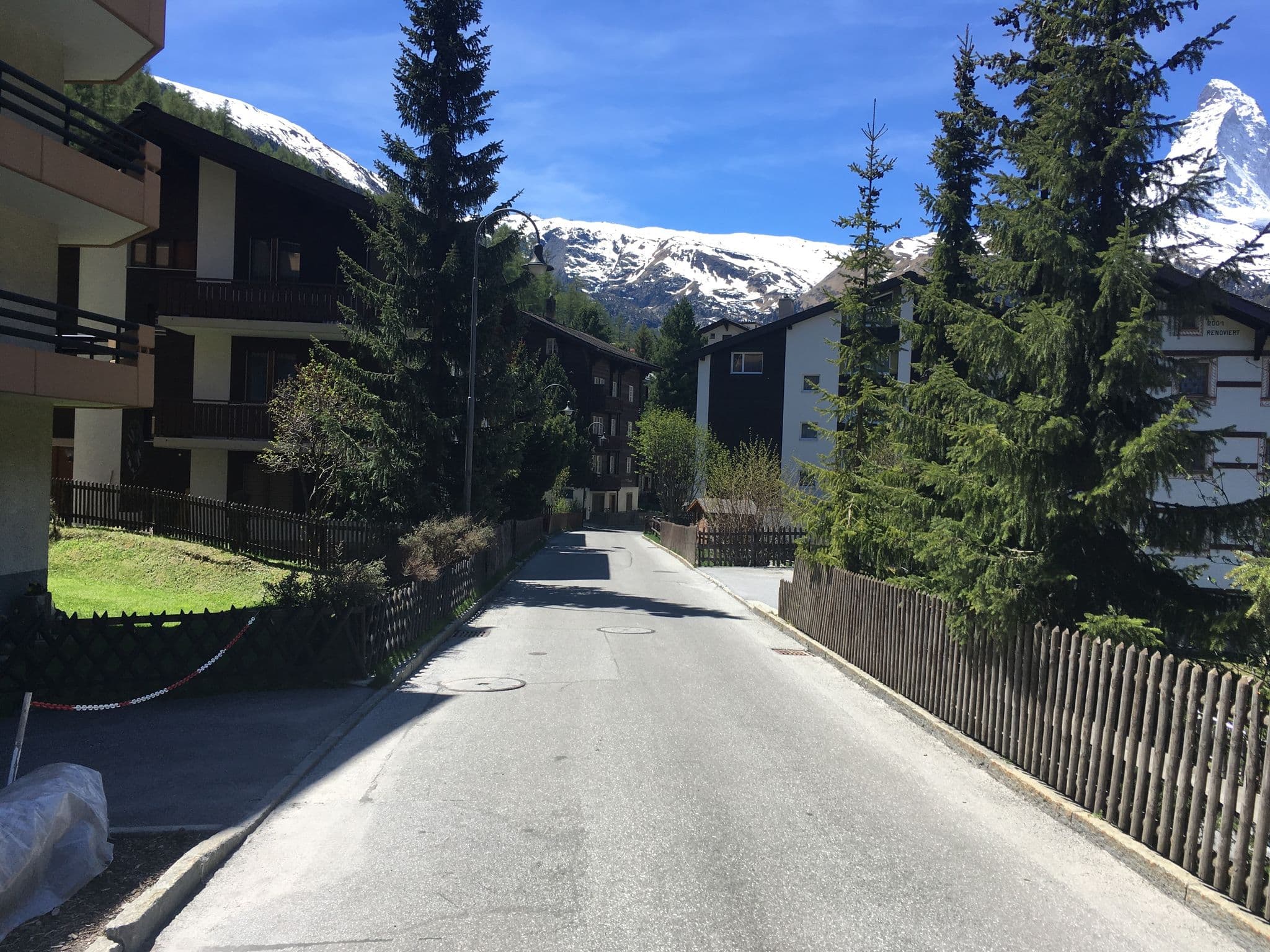 Street view near Haus Sonnegg, Zermatt — © chrisbeddow (CC BY-SA · Mapillary)