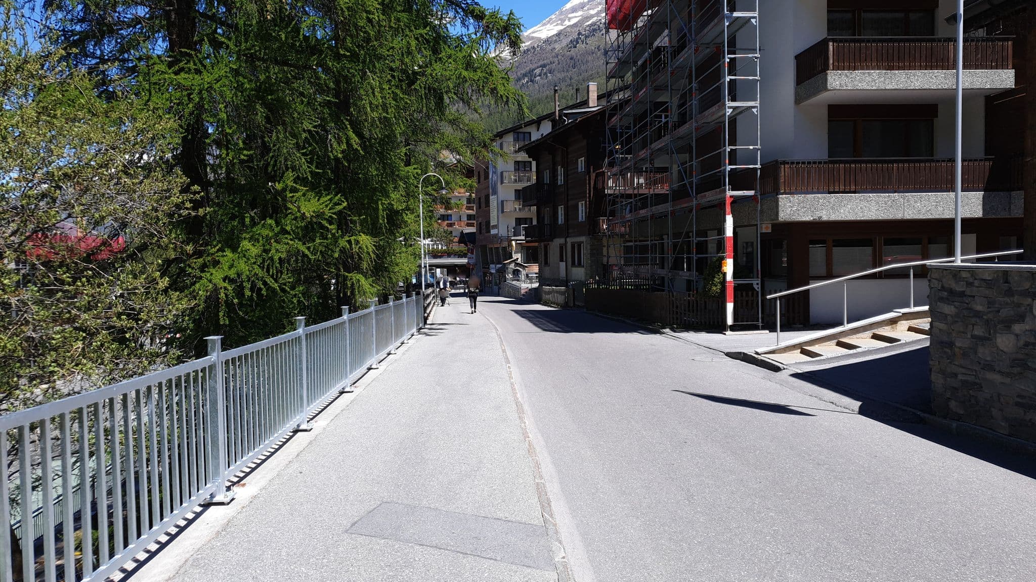 Street view near Apartment Rutschi Ii Zermatt, Zermatt — © jopparn (CC BY-SA · Mapillary)