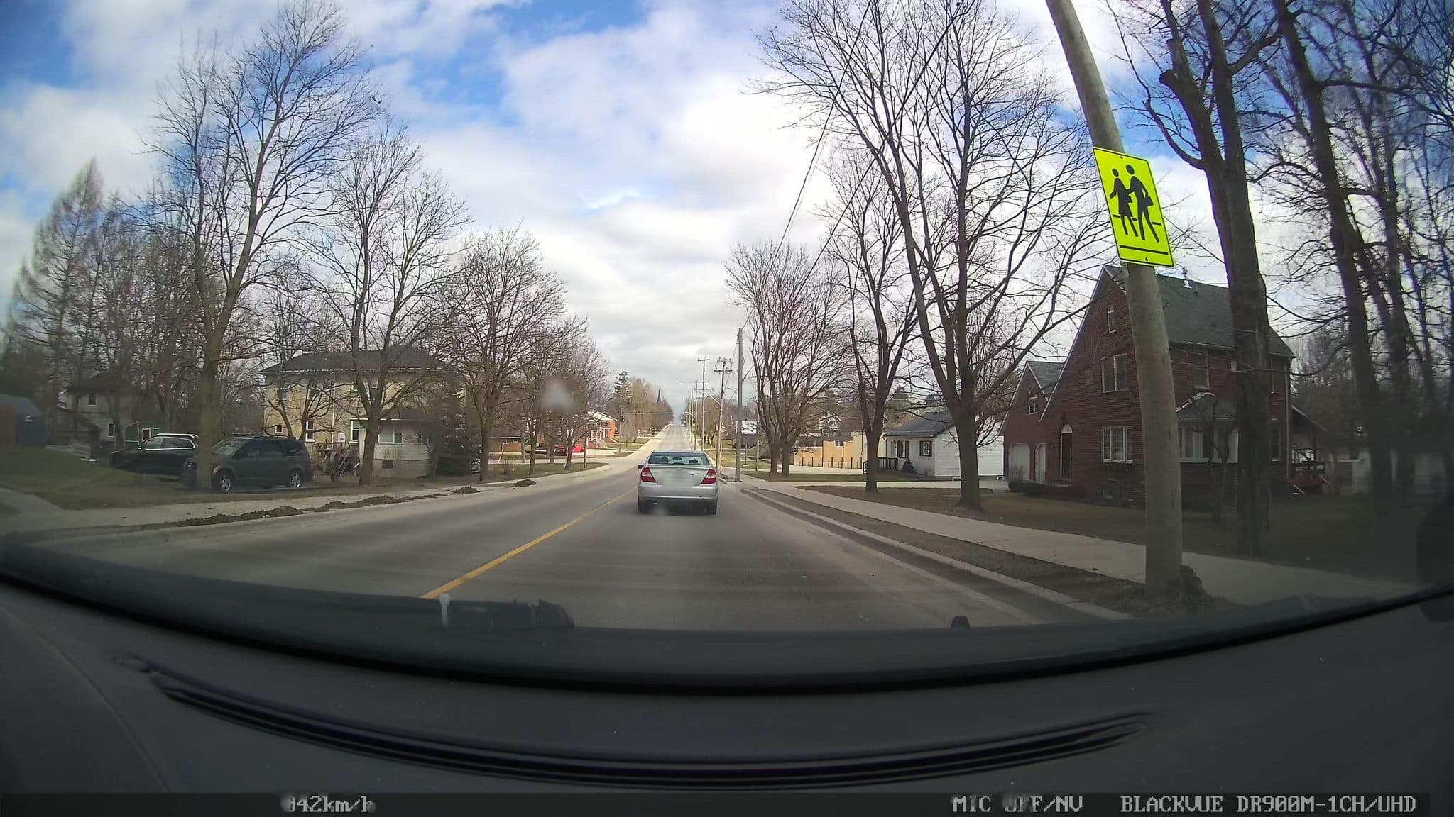 Street view near The Big Blue House Bed and Breakfast, Mount Forest — © abcourier (CC BY-SA · Mapillary)