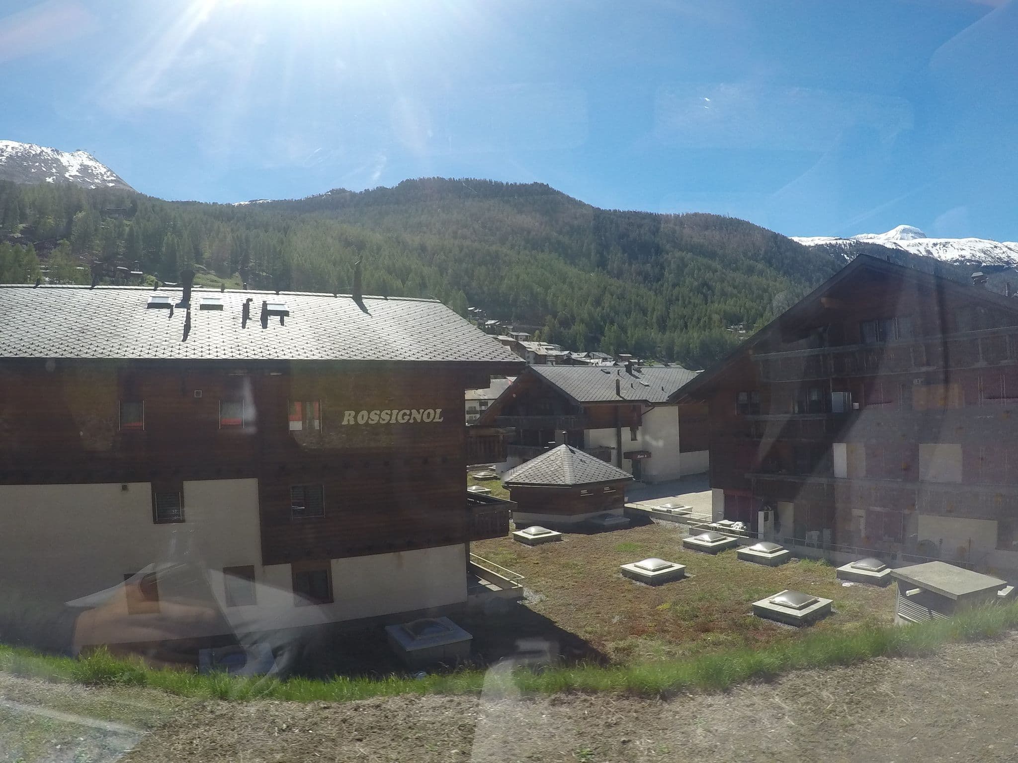 Street view near Rossignol, Zermatt — © chrisbeddow (CC BY-SA · Mapillary)