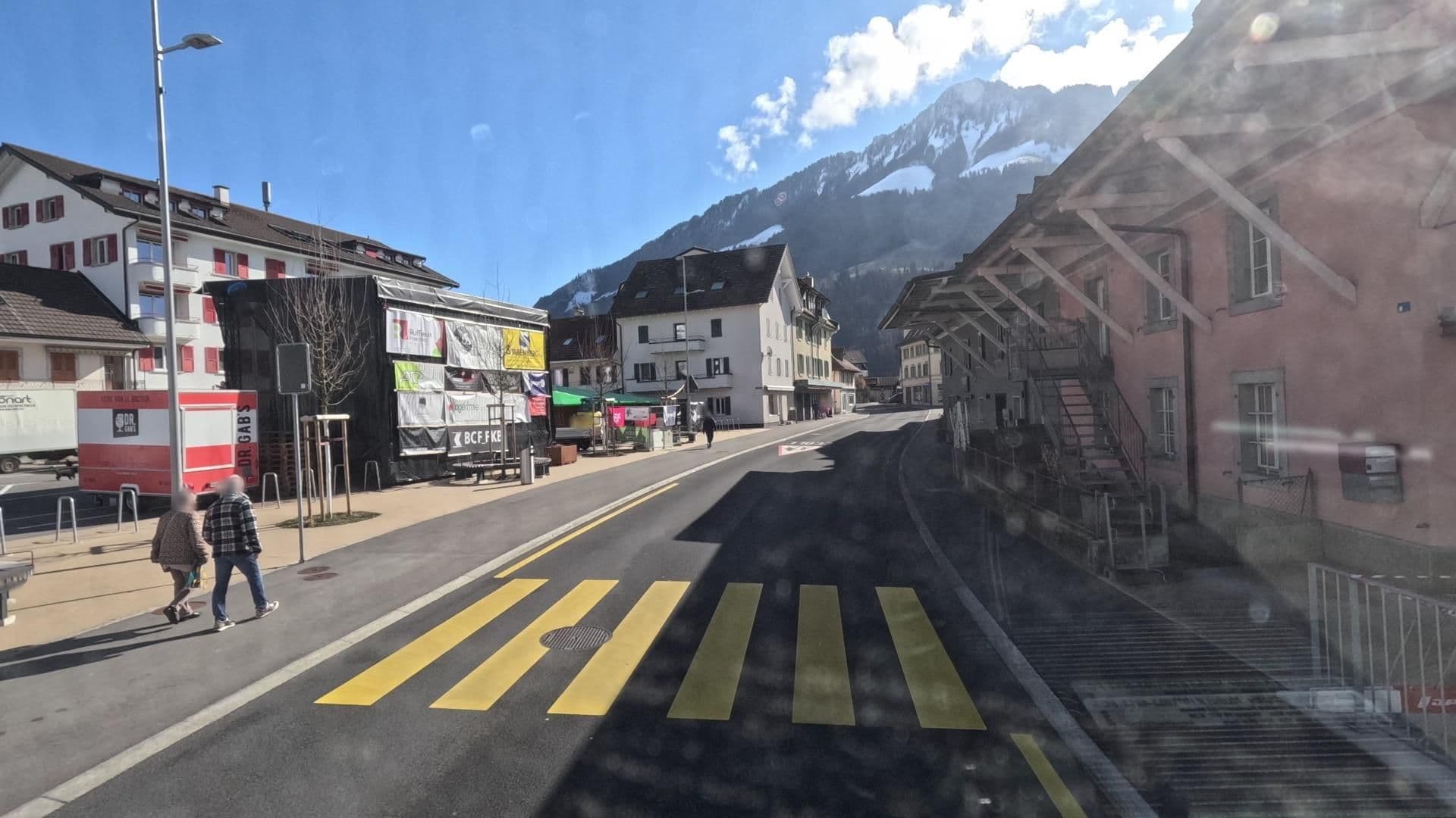 Street view near Hotel Broc'aulit, Broc — © bct (CC BY-SA · Mapillary)