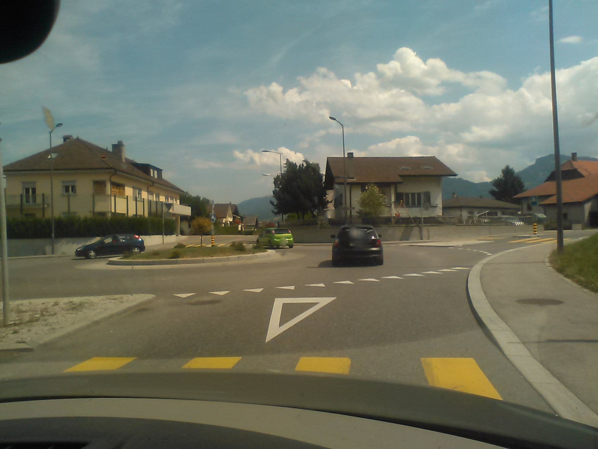 Street view near Hôtel de Ville, Riaz — © marcussacapuces91 (CC BY-SA · Mapillary)