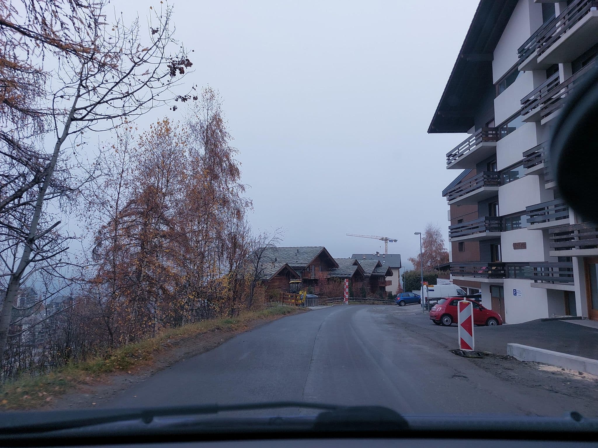 Street view near Duplex Henri Est, Basse-Nendaz — © Balbenar (CC BY-SA · Mapillary)