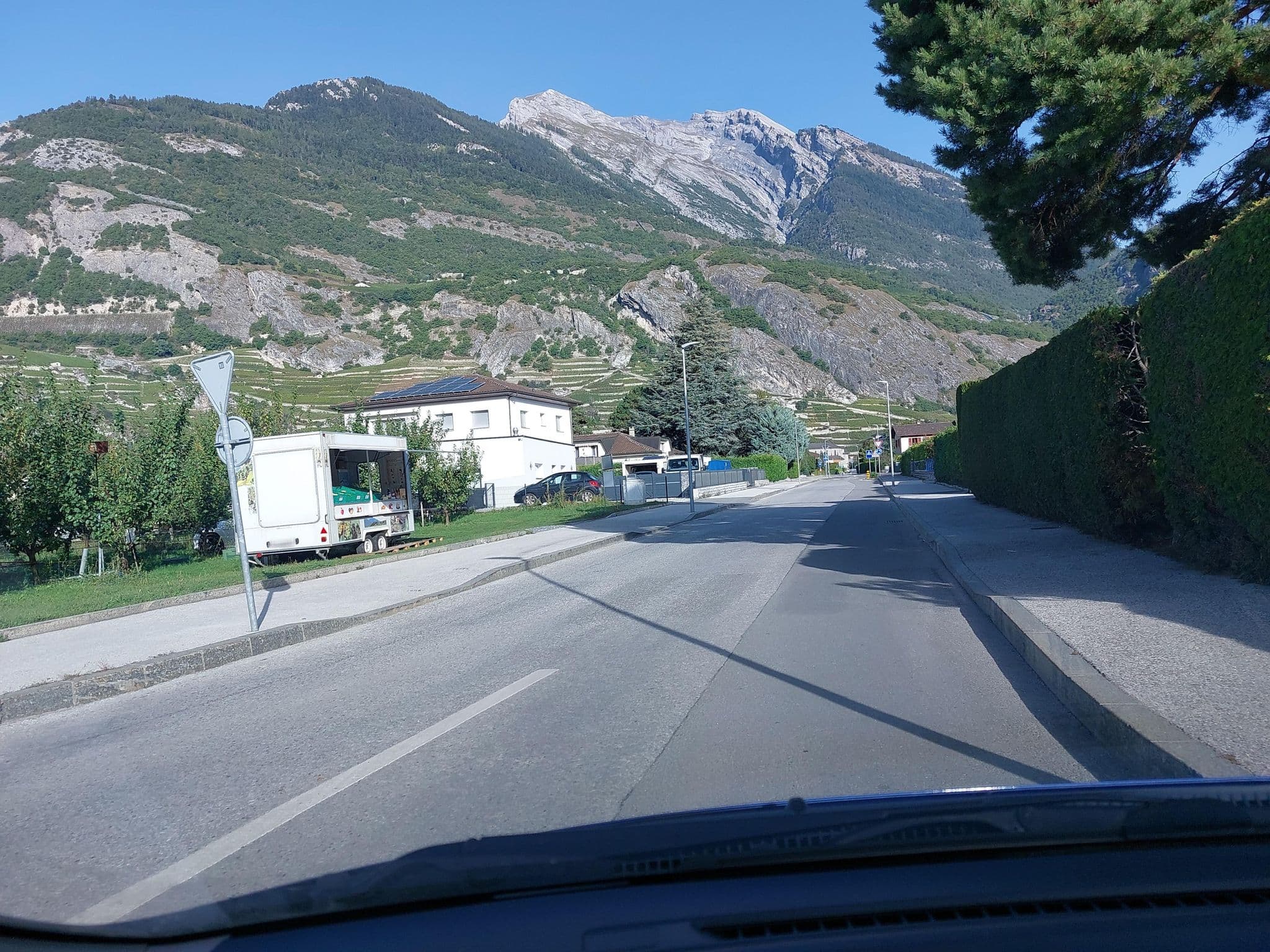 Street view near La Petite Cigale, Ardon — © Balbenar (CC BY-SA · Mapillary)