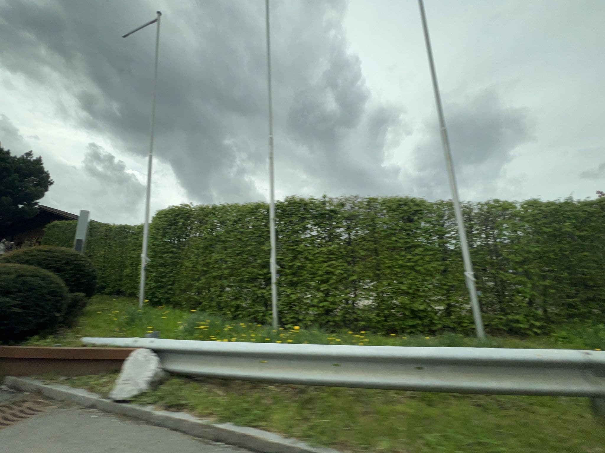 Street view near Steigenberger Alpenhotel and Spa, Saanen — © yellowracer (CC BY-SA · Mapillary)