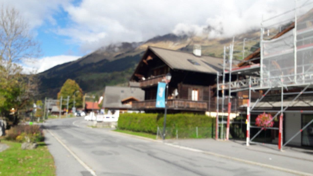 Street view near Sweet Mountain, Villars-sur-Ollon — © crontab (CC BY-SA · Mapillary)