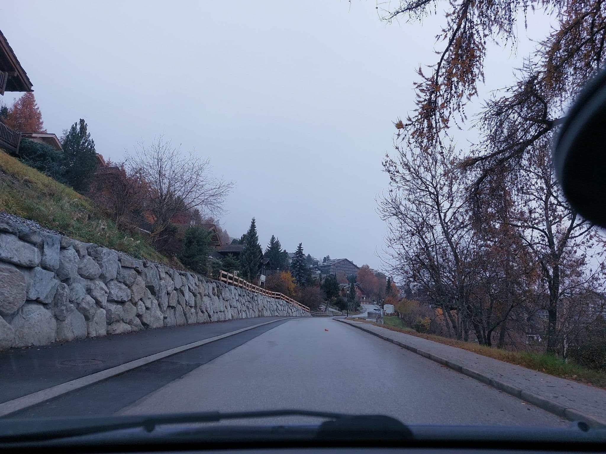 Street view near cite joie, Basse-Nendaz — © Balbenar (CC BY-SA · Mapillary)