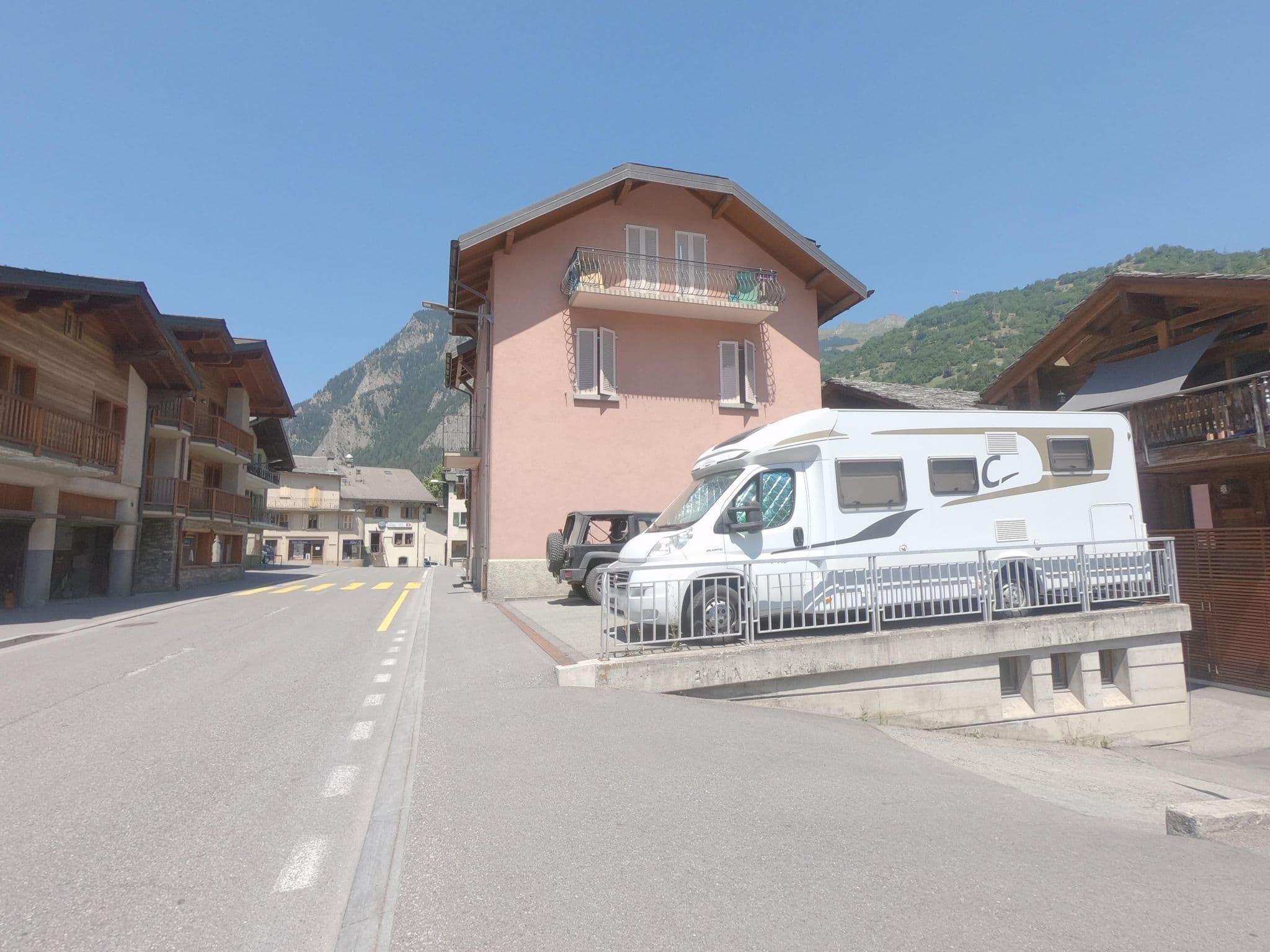 Street view near Factory Studio 1, Bagnes — © frankvival (CC BY-SA · Mapillary)