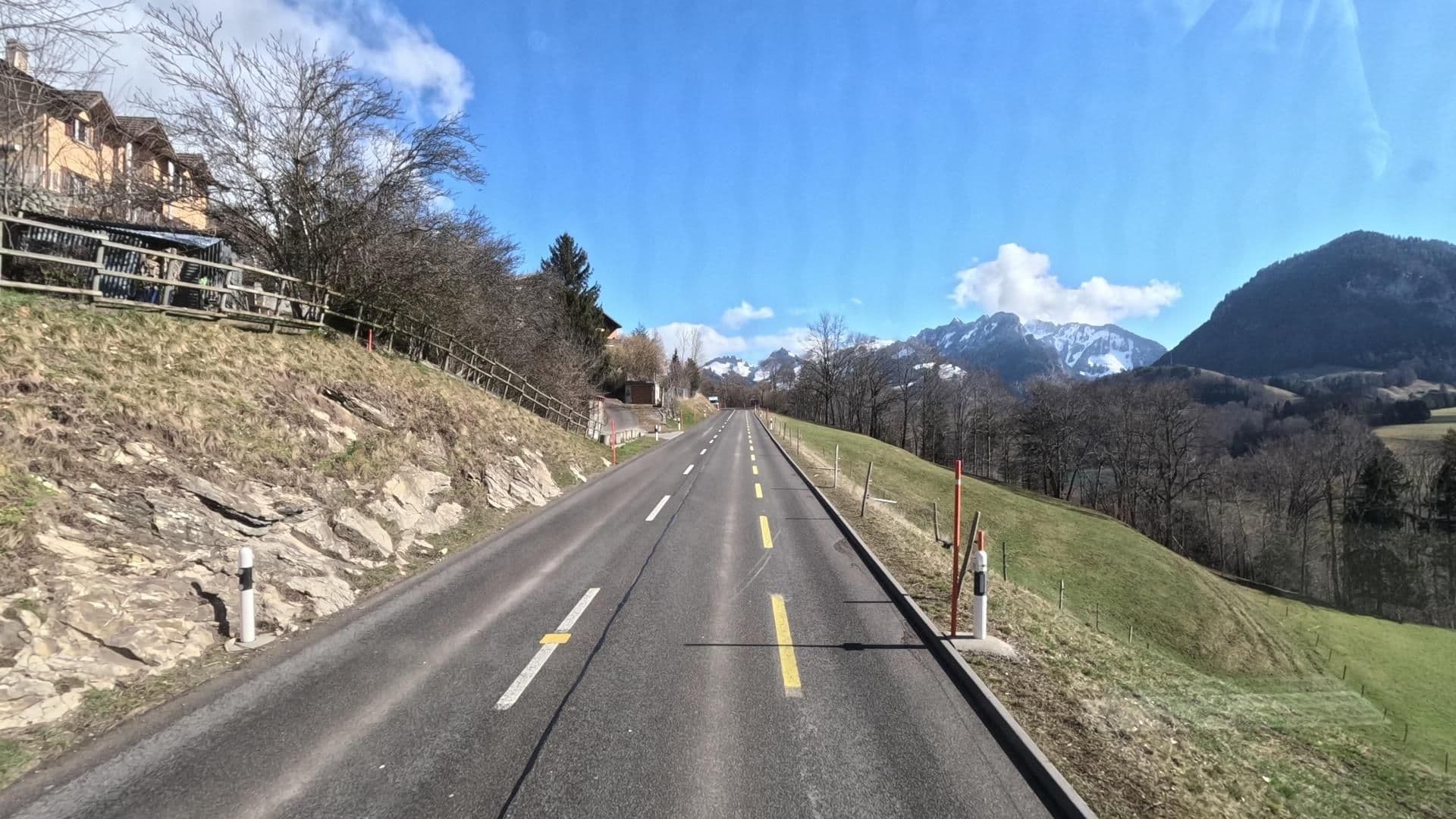 Street view near B&B Les Liserons, Broc — © bct (CC BY-SA · Mapillary)