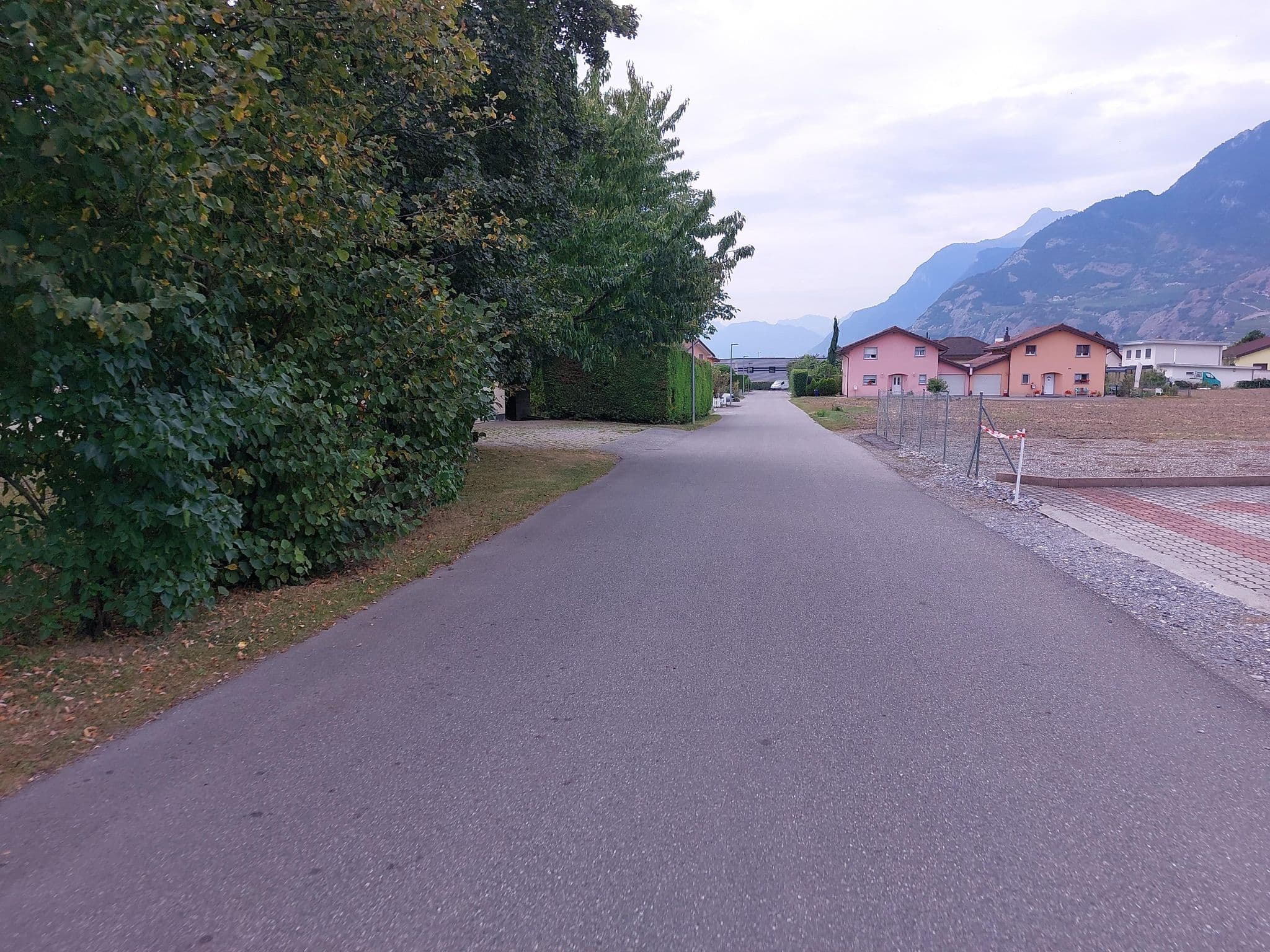 Street view near Arc-en-ciel, Conthey — © Balbenar (CC BY-SA · Mapillary)