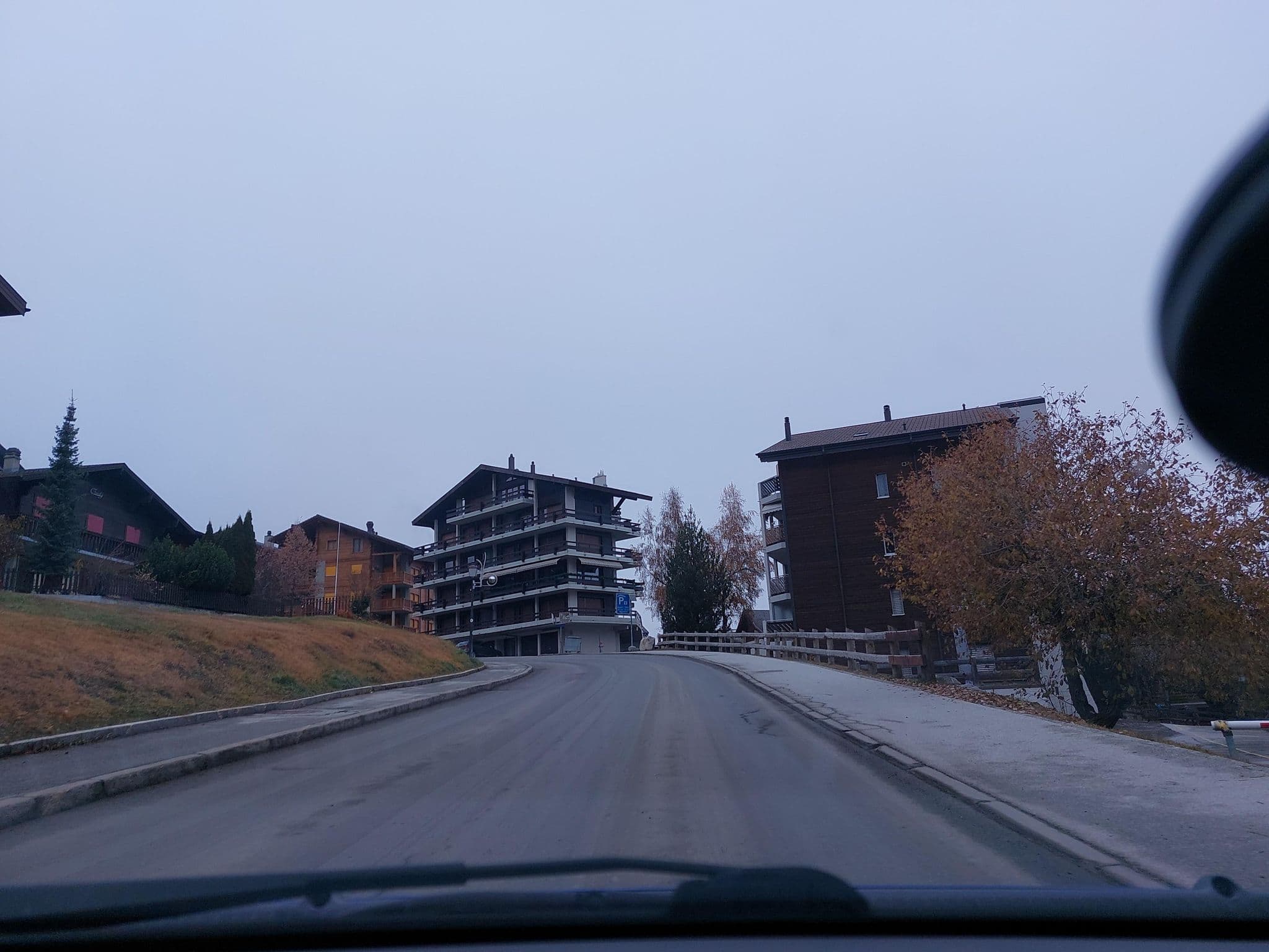 Street view near Cisalpina Nendaz Station, Basse-Nendaz — © Balbenar (CC BY-SA · Mapillary)